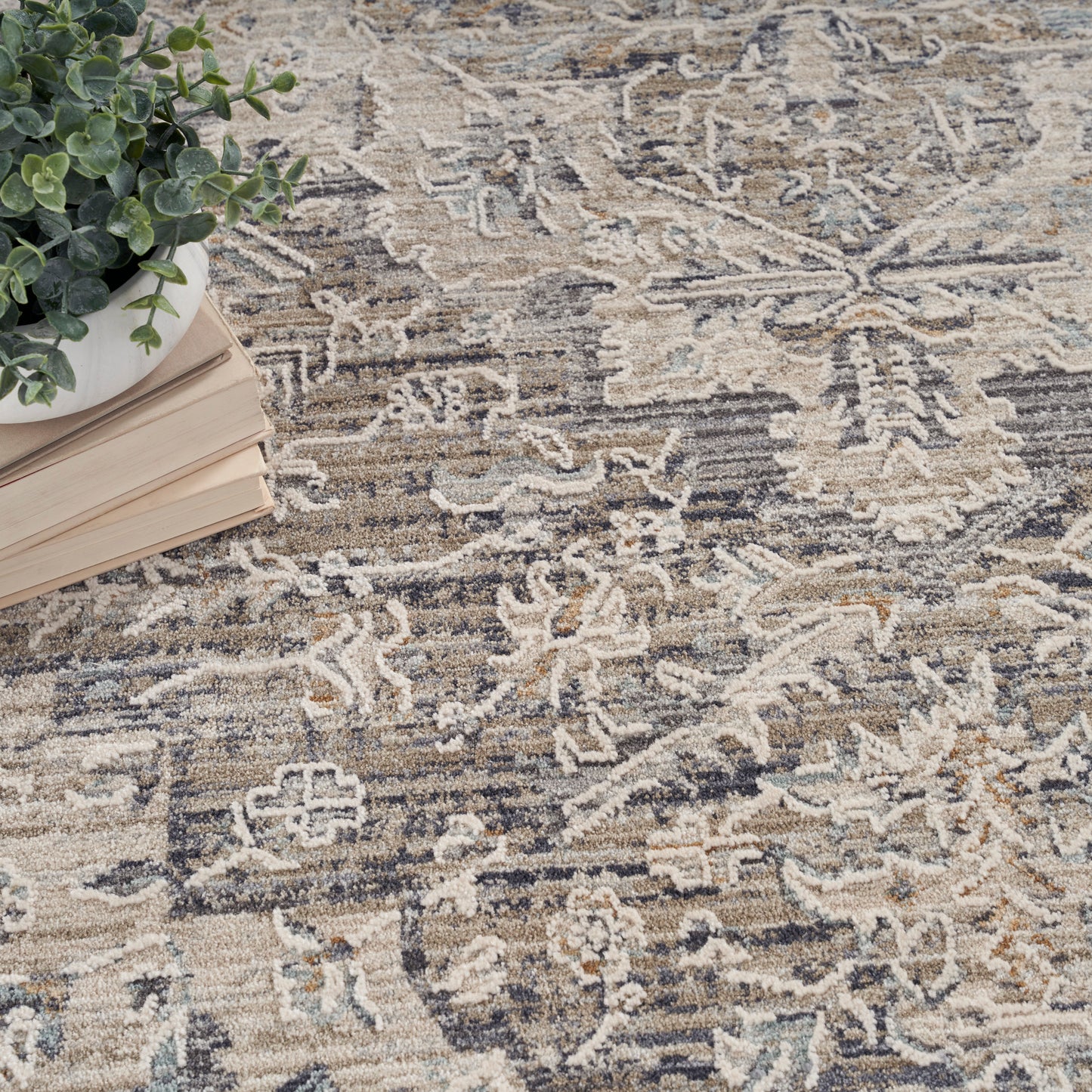 Nourison Lynx 5'3" x 7'10" Ivory Taupe Vintage Indoor Rug