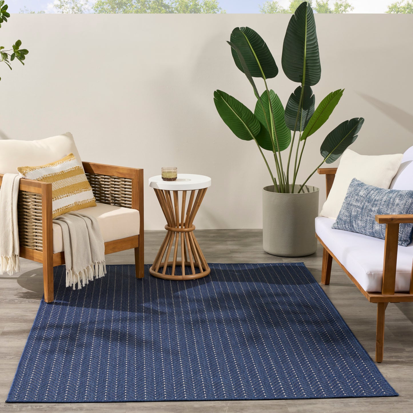 Nourison Horizon Indoor/Outdoor 5' x 7' Navy Modern Rug