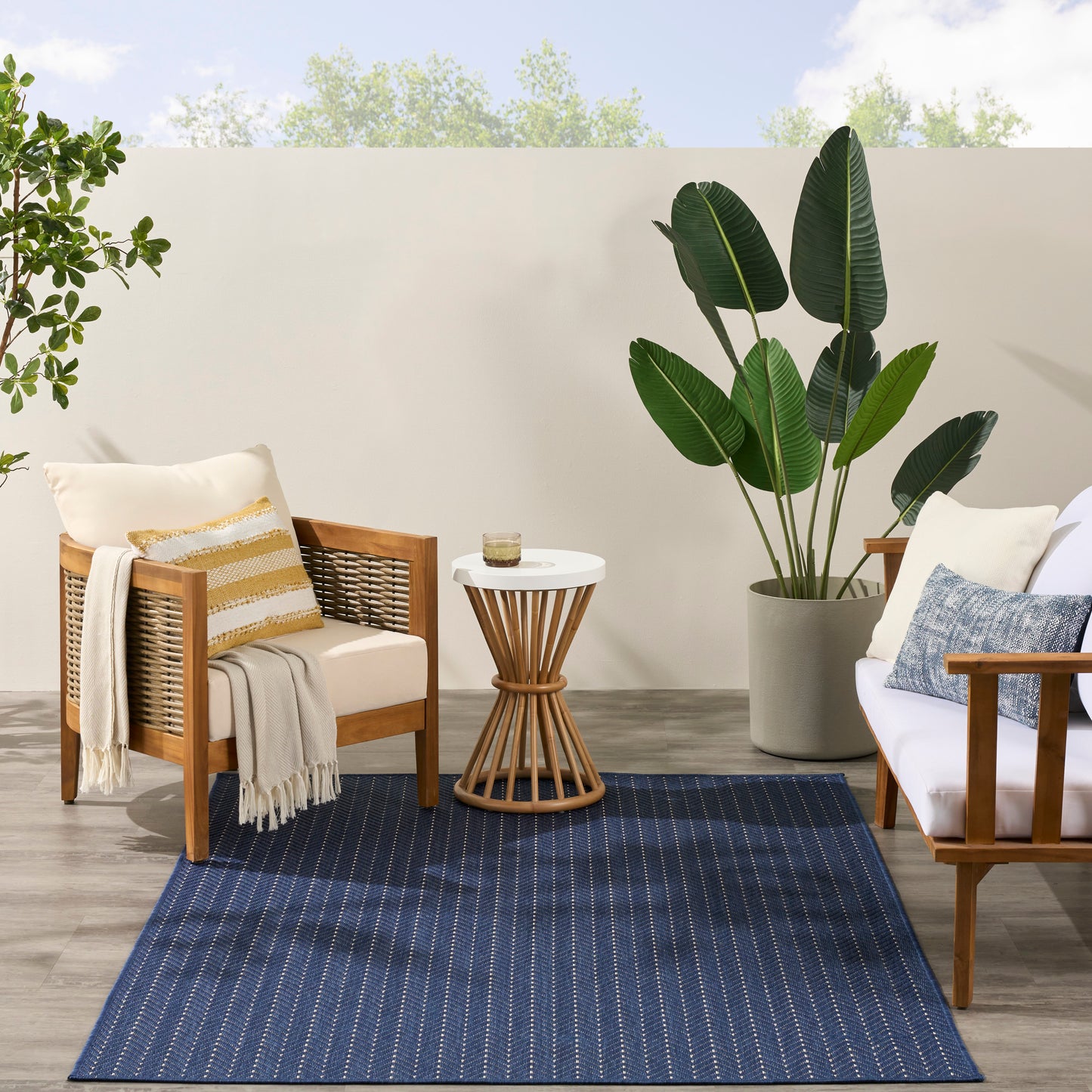 Nourison Horizon Indoor/Outdoor 4' x 6' Navy Modern Rug
