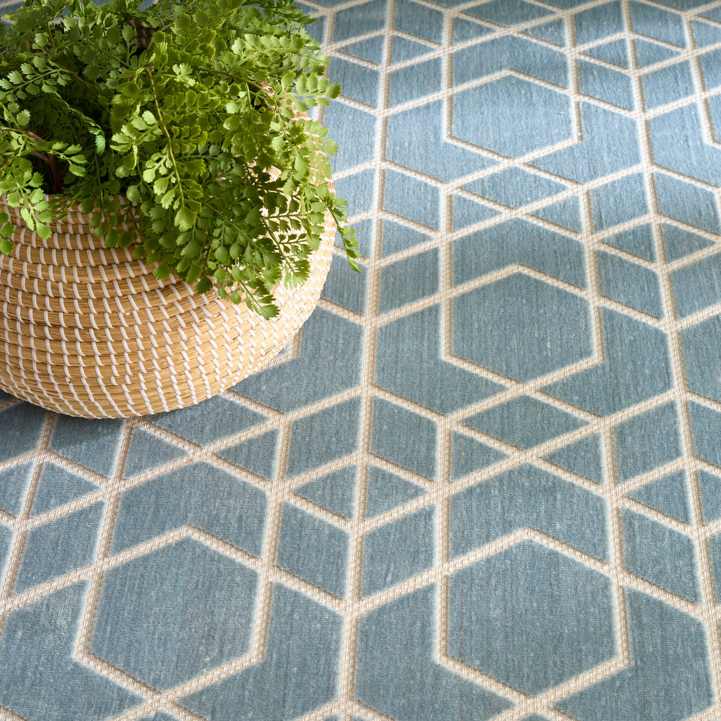 Nourison Washable Charm 4' x 6' Blue Ivory Modern Indoor Rug