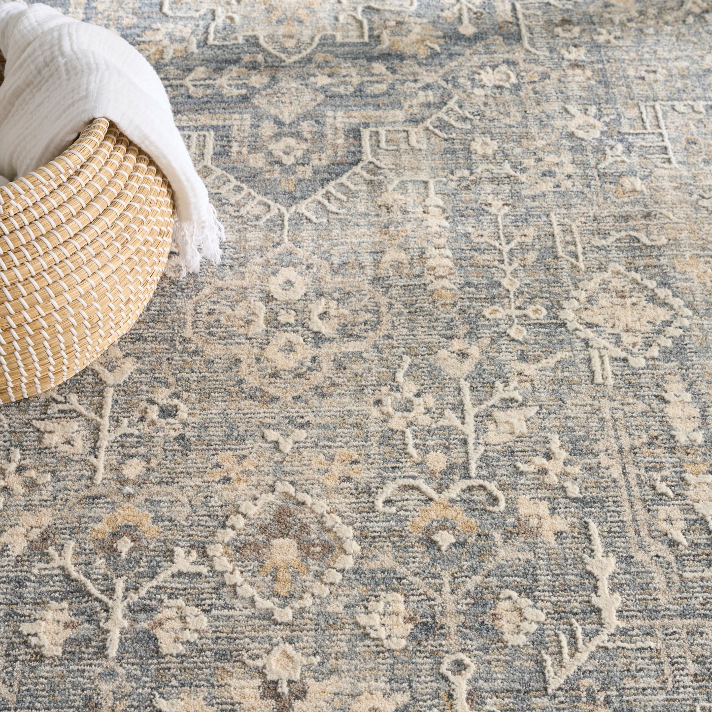 Nourison Retreat 9'6" x 13'2" Blue Vintage Indoor Rug