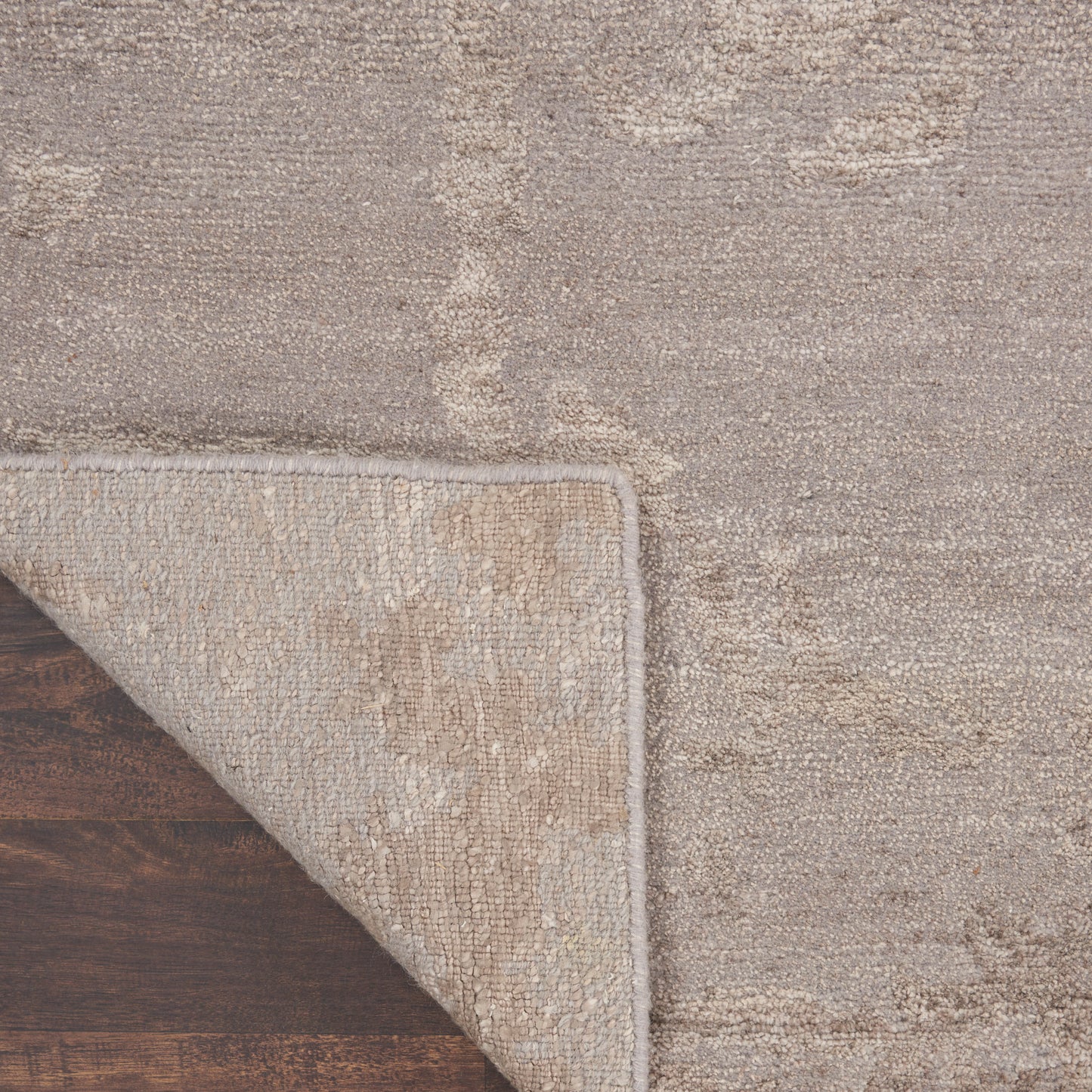 Nourison Silk Shadows 2' x 3' Silver Modern Indoor Rug