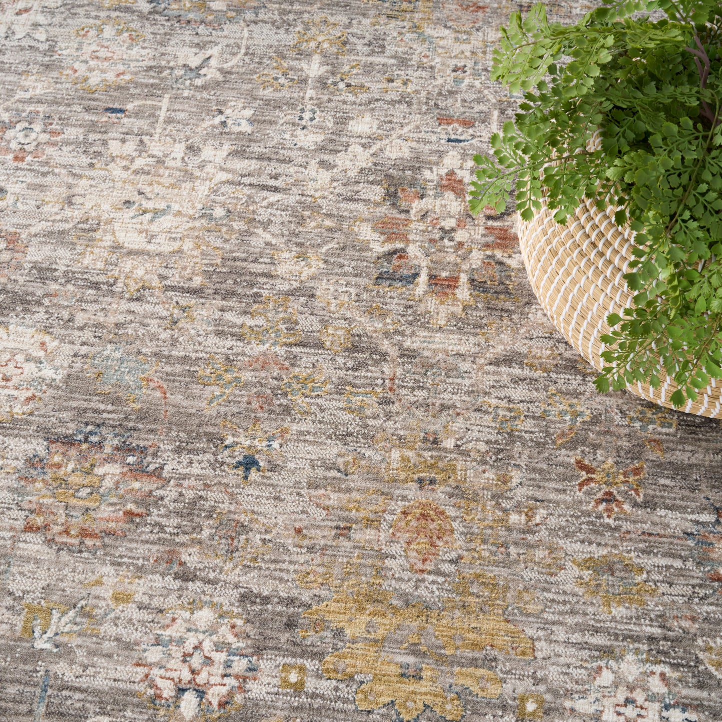 Nourison Antique Fusion 5'3" x 7'10" Grey Vintage Indoor Rug