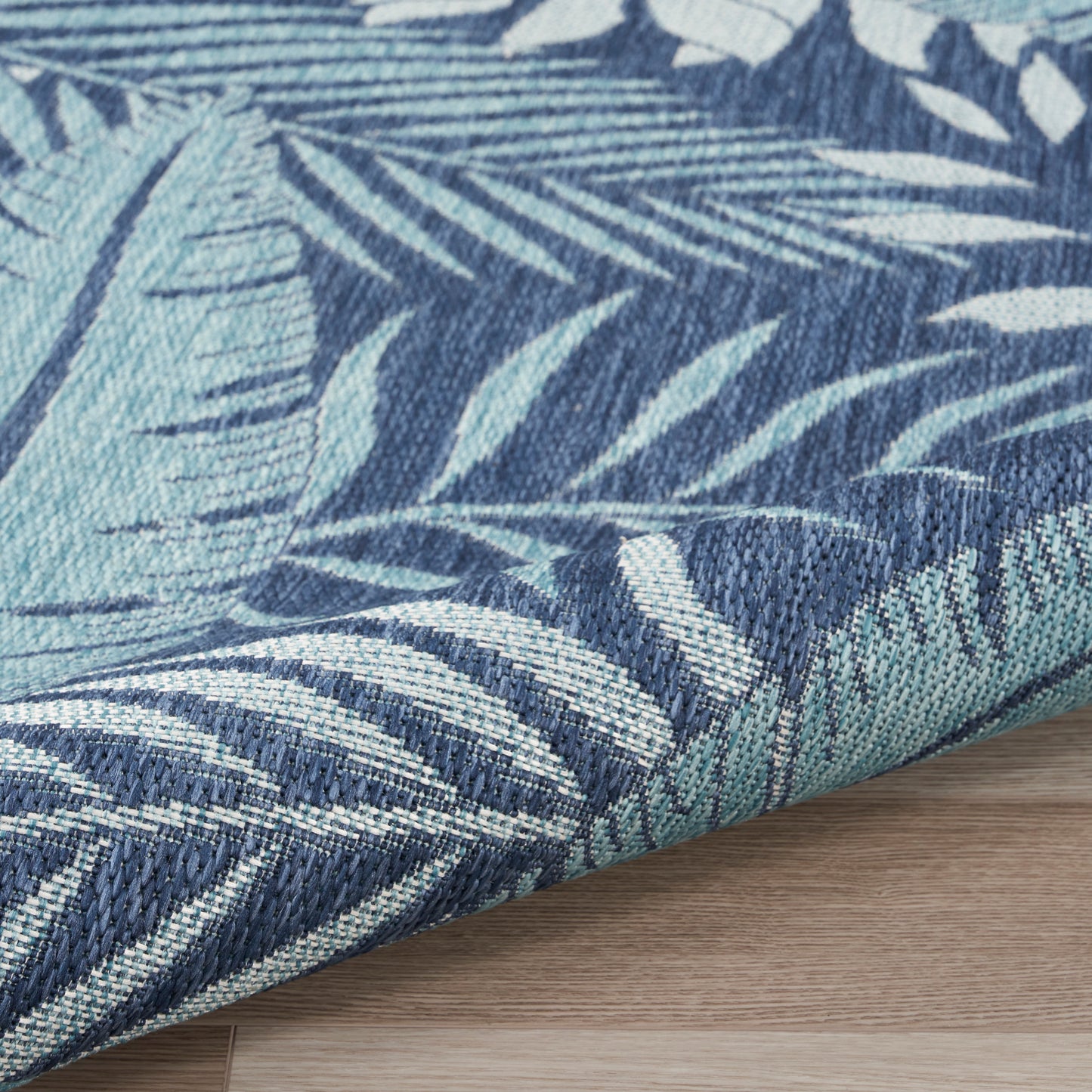 Nourison Garden Oasis 2' x 8' Navy Outdoor Rug