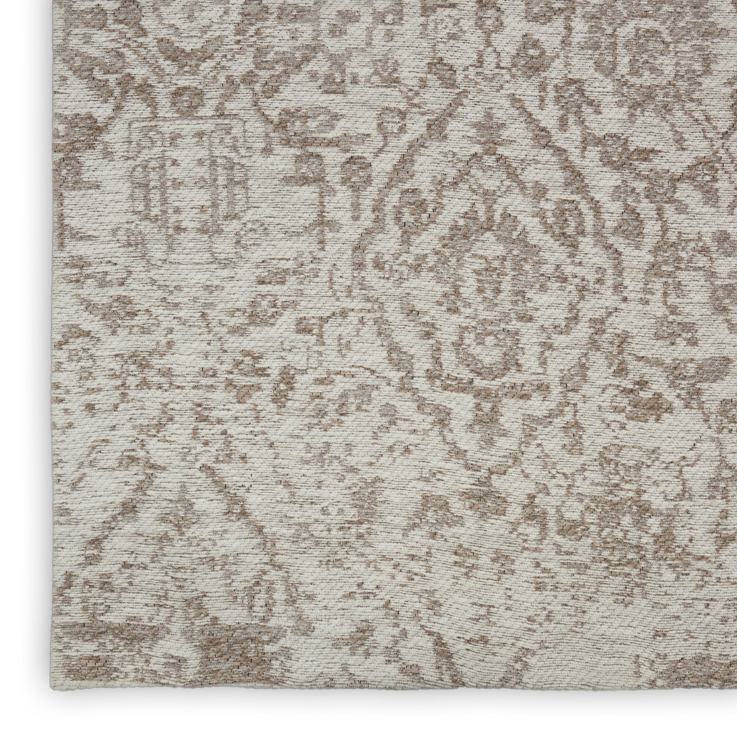 Nourison Damask 2'3" x 3'9" Ivory Farmhouse Indoor Rug