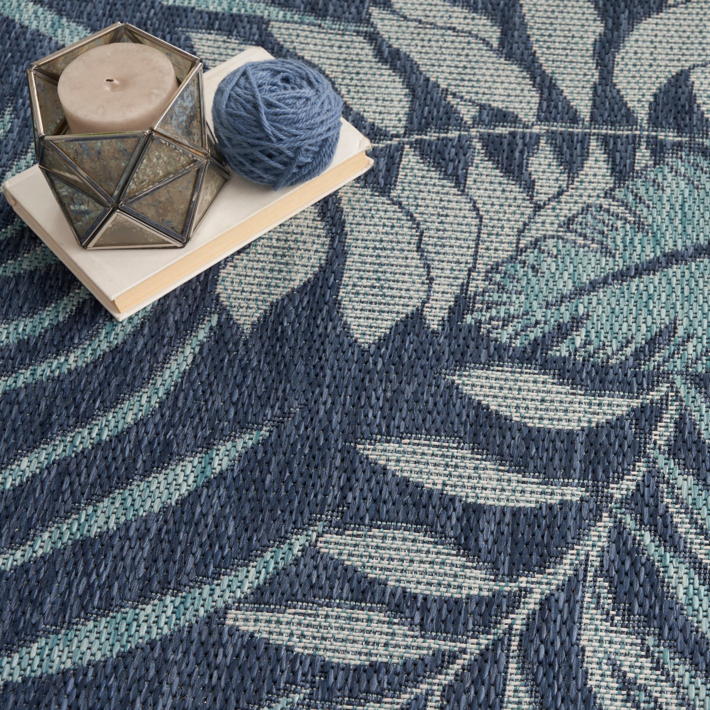 Nourison Garden Oasis 10' x 14' Navy Outdoor Rug