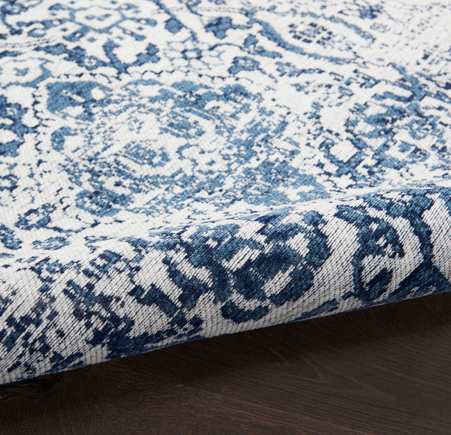 Nourison Damask 8' x Round Ivory/Navy Vintage Indoor Rug