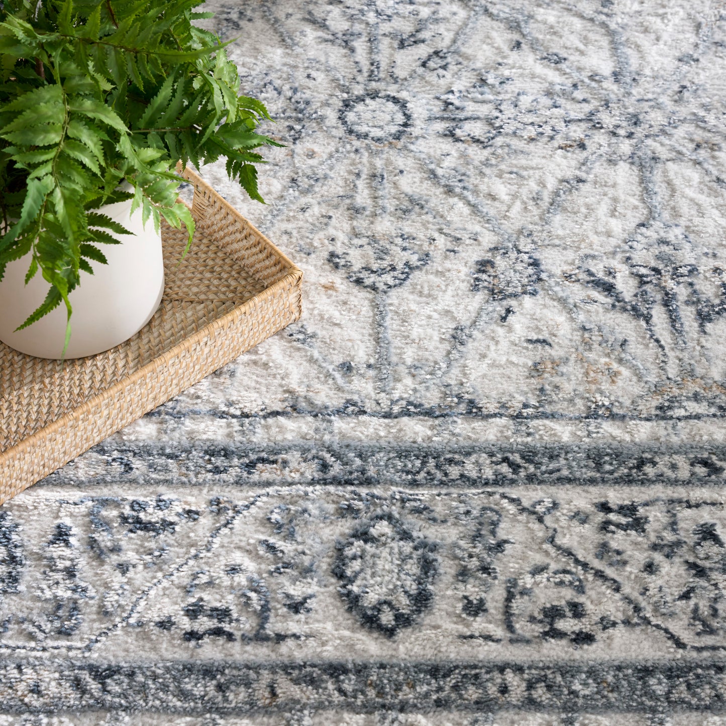Nourison Dekor 4' x 6' Grey Navy Vintage Indoor Rug