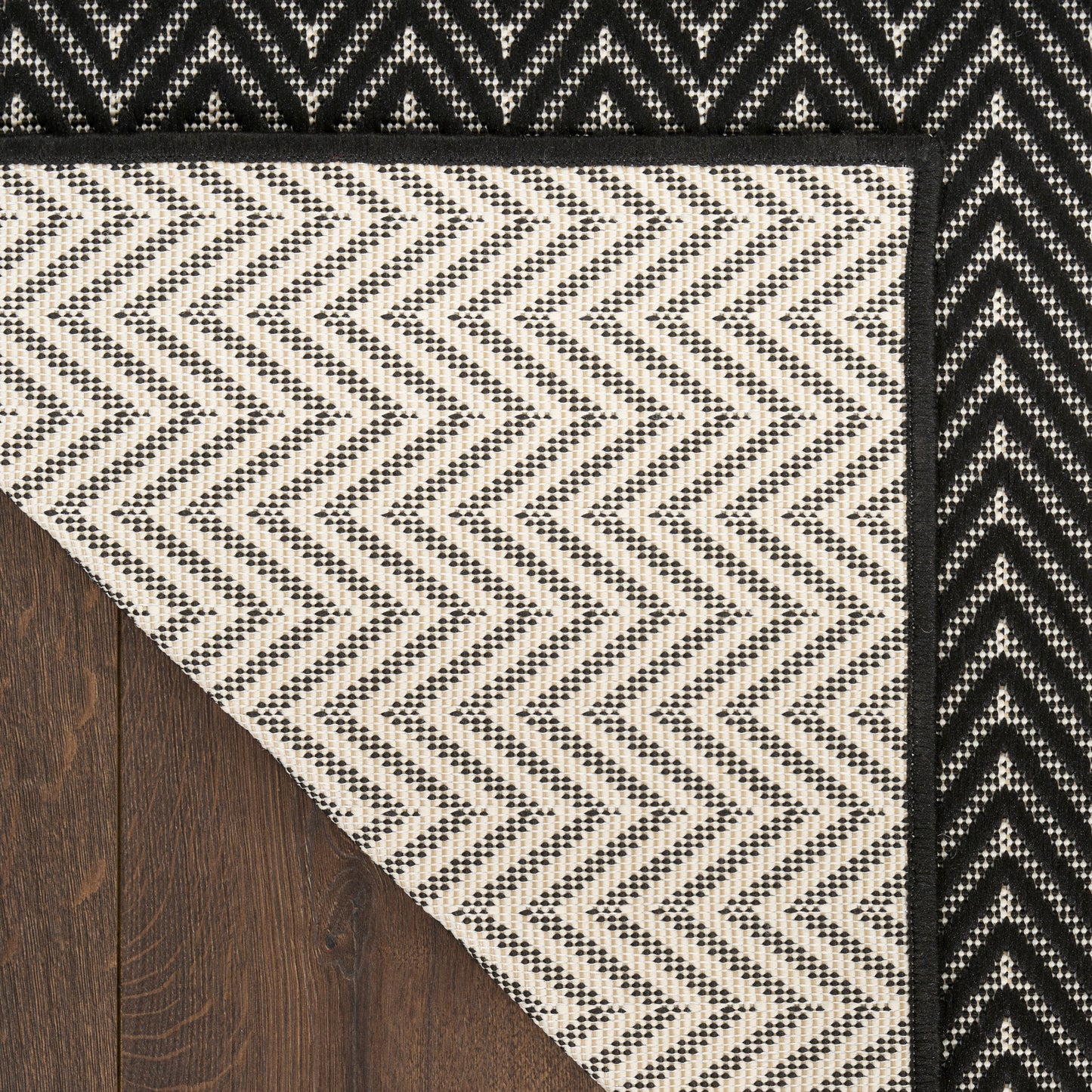 Nourison Horizon Indoor/Outdoor 8' x 10' Black Modern Rug