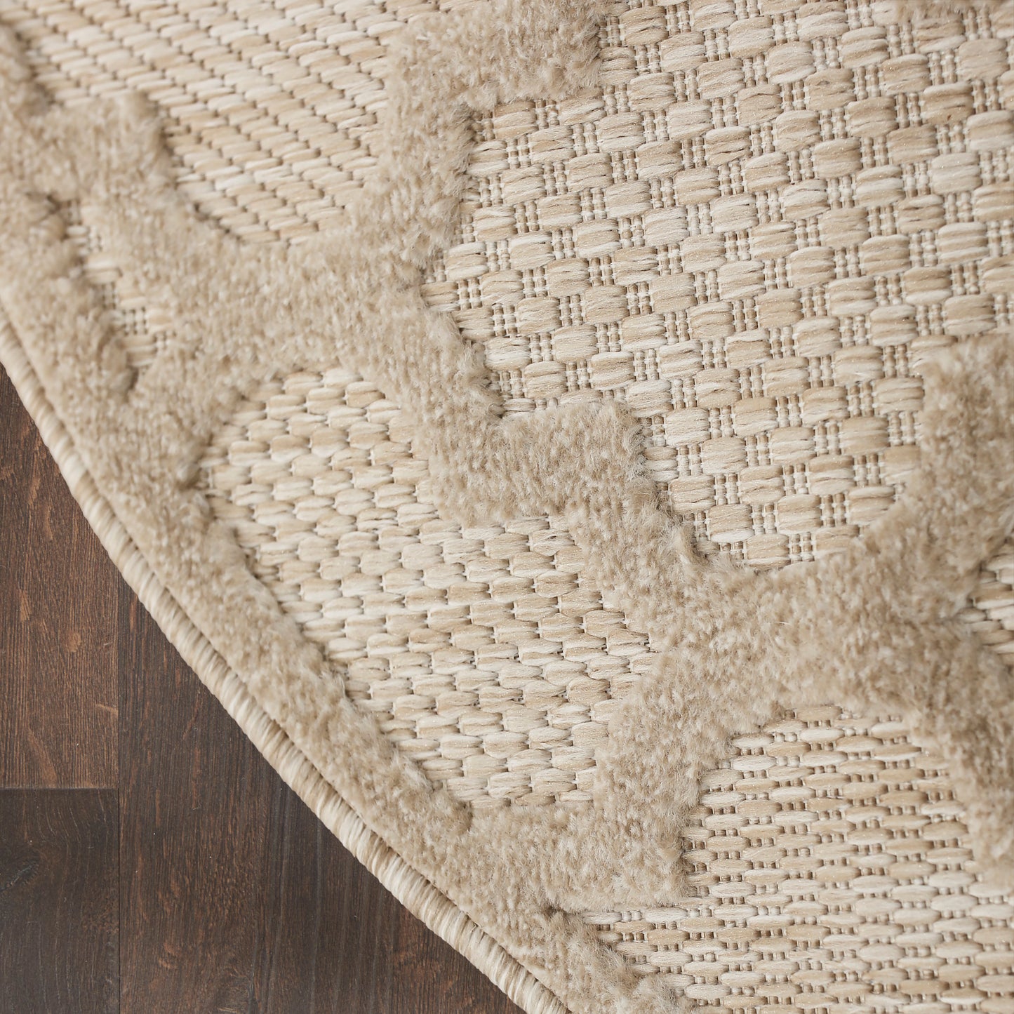 Nourison Easy Care 6' x Round Cream Modern Rug