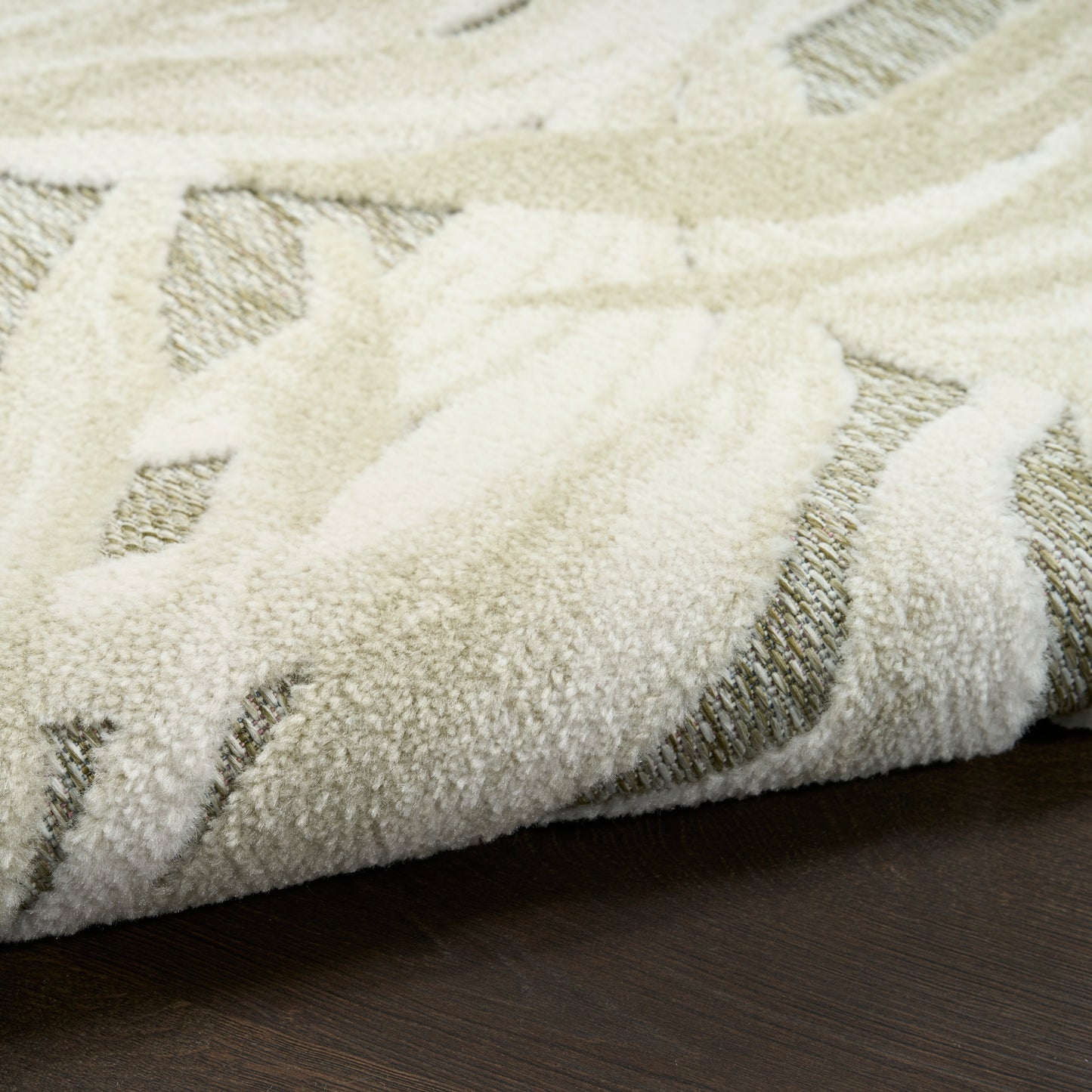 Nourison Aloha 5'3" x 7'5" Ivory Sage Modern Rug