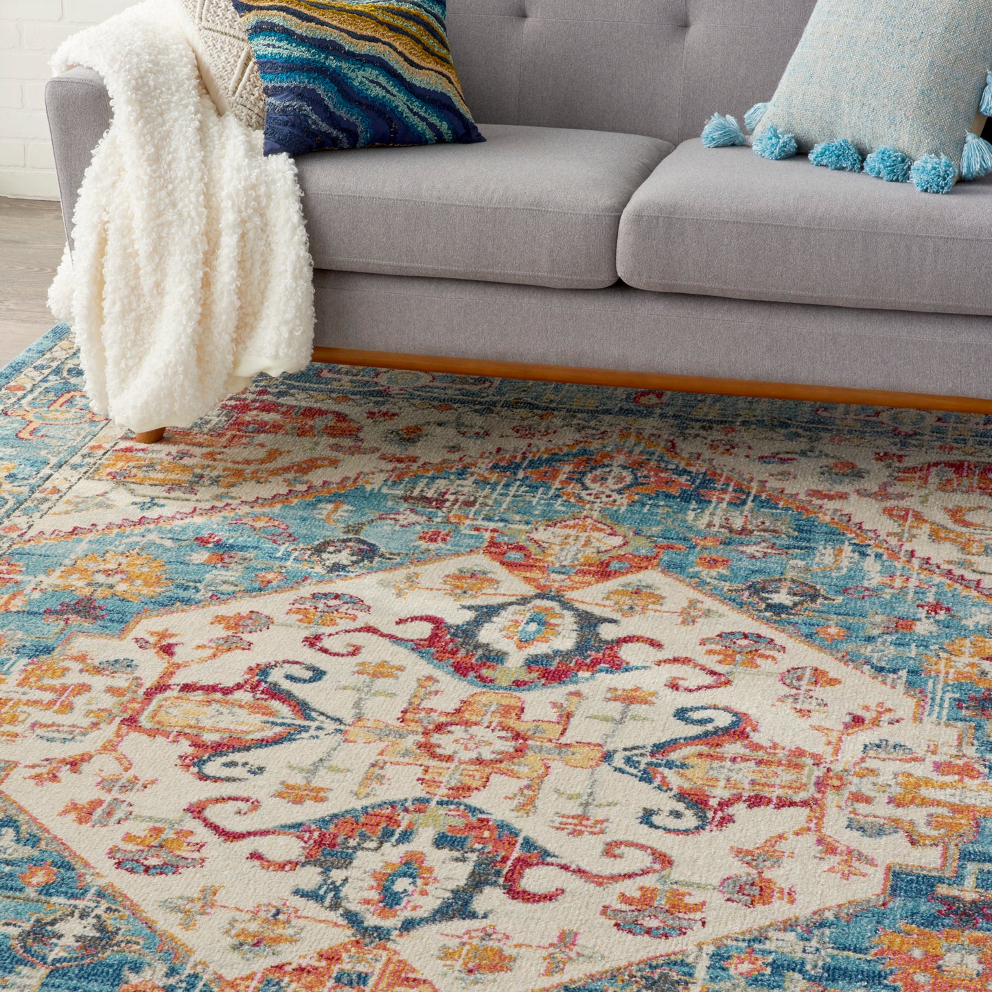 Nourison Passion 6'7" x 9'6" Ivory/Light Blue Bohemian Indoor Rug