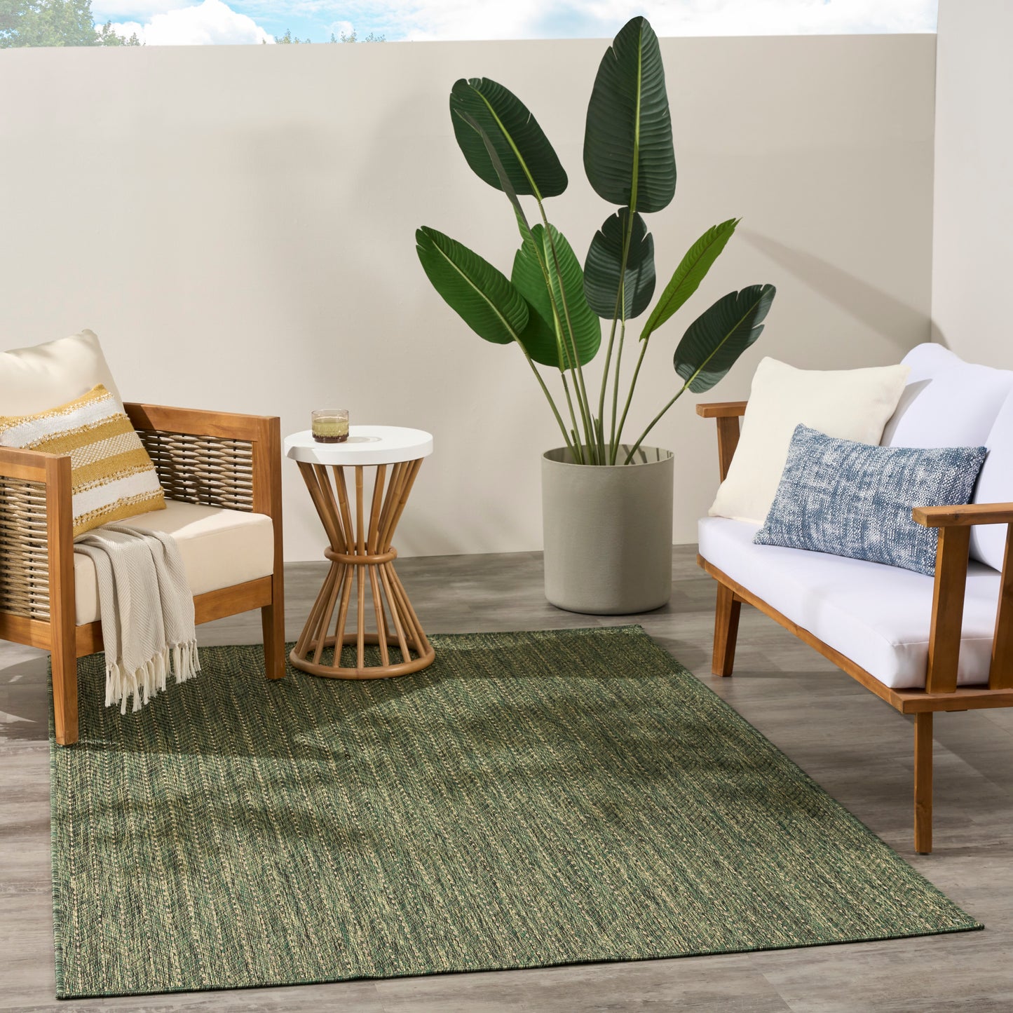 Nourison Horizon Indoor/Outdoor 4' x 6' Green Modern Rug