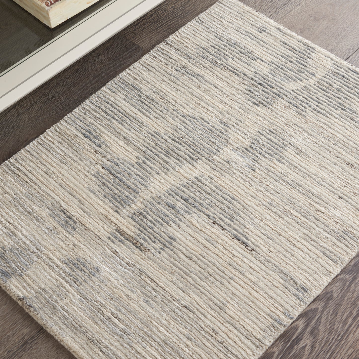 Nourison Ocean 2' x 3' Ivory Slate Modern Indoor Rug