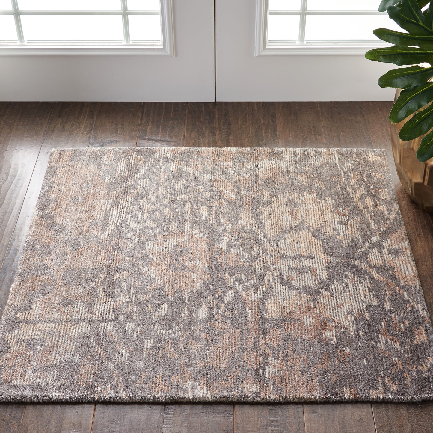 Nourison Lucent 2' x 3' Flint Vintage Indoor Rug