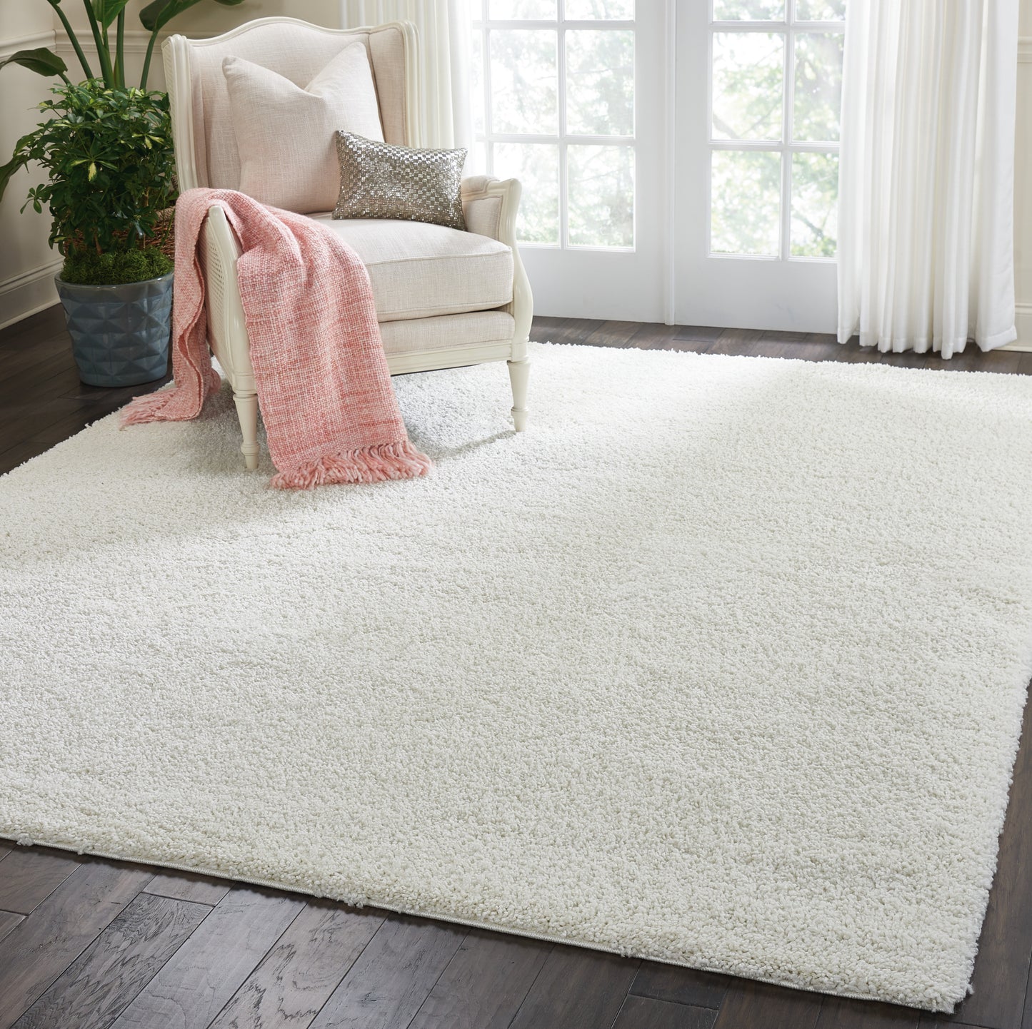 Nourison Malibu Shag 6' x 9' Ivory Shag Indoor Rug