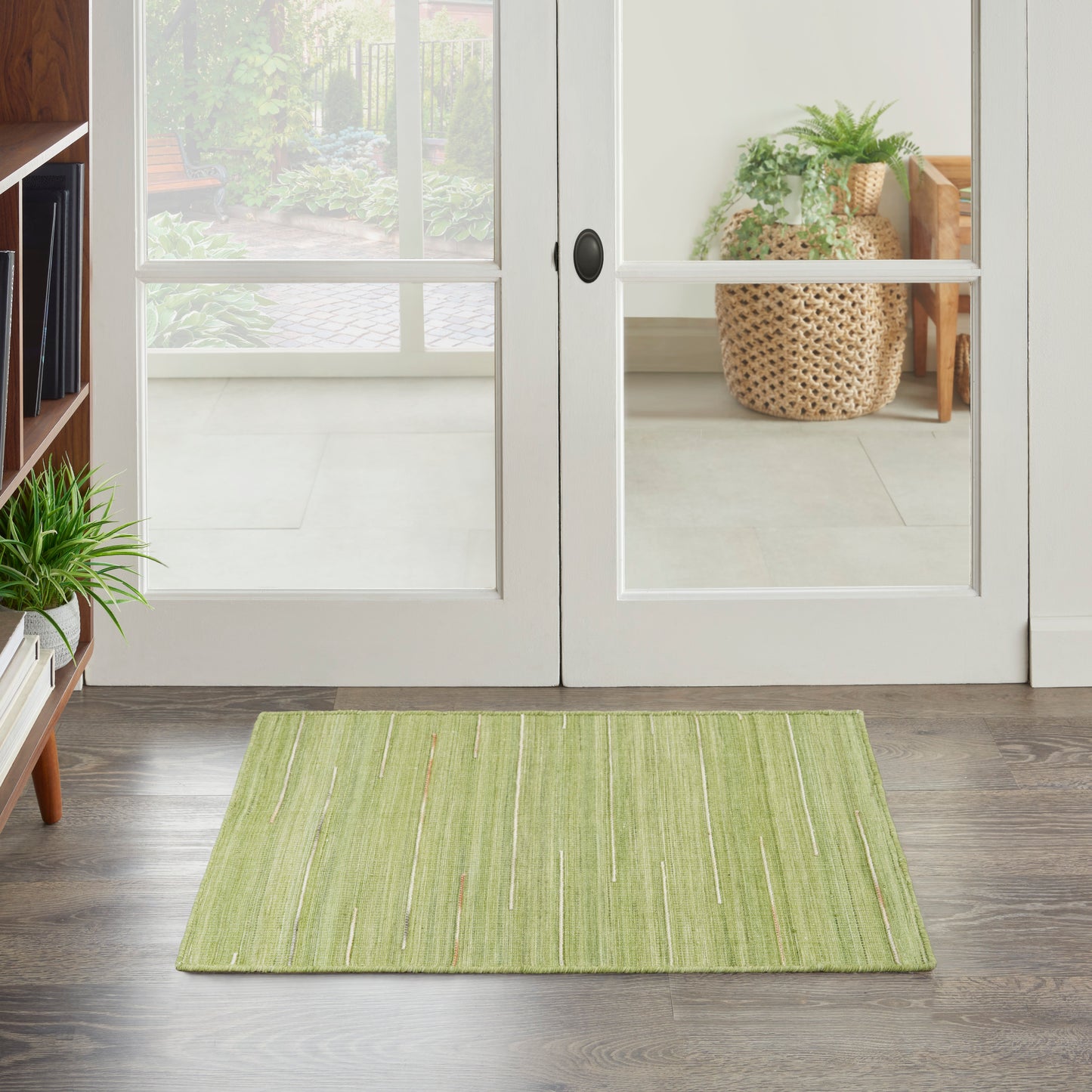 Nourison Interweave 2' x 3' Green Modern Indoor Rug