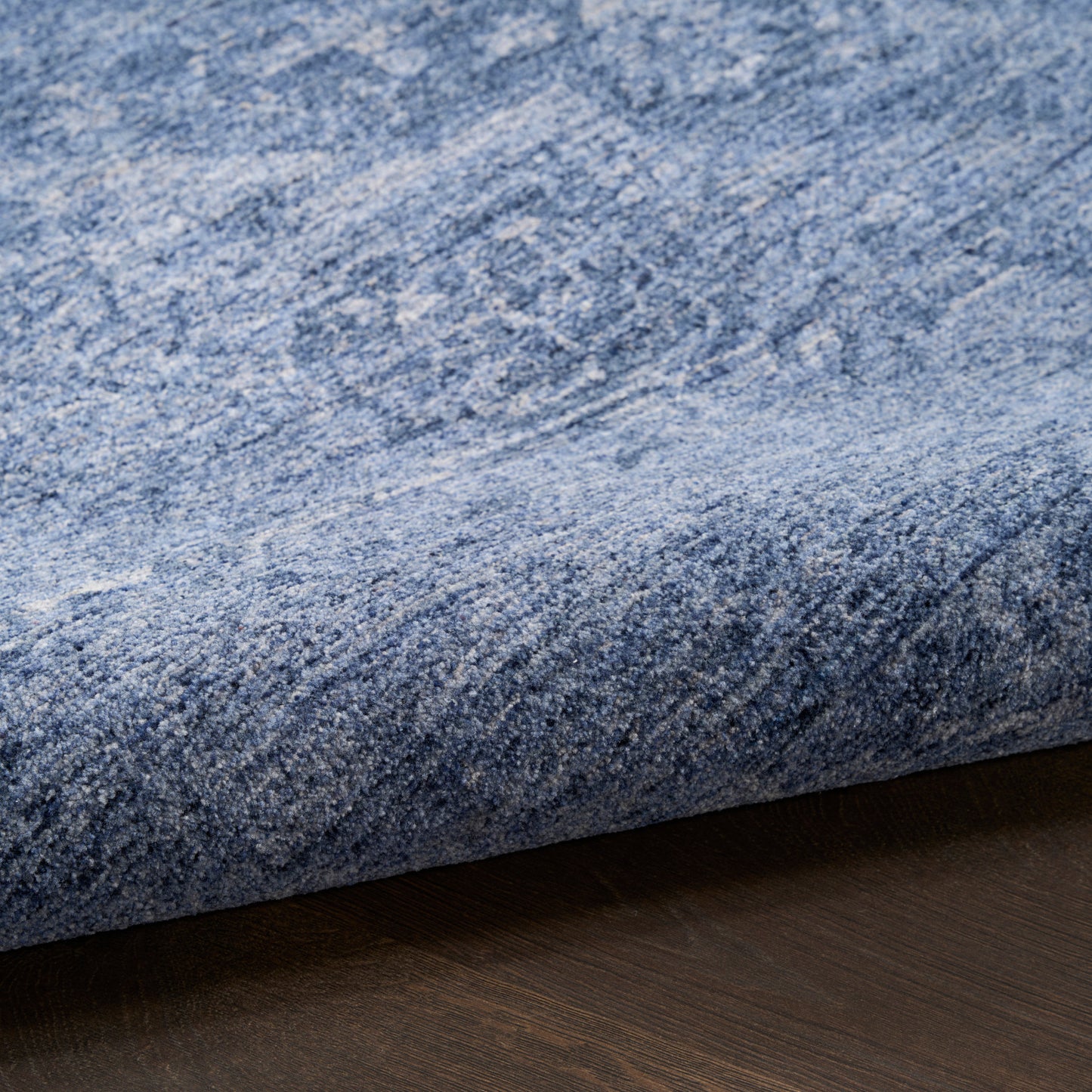 DKNY Pure Shades 4' x 6' Blue Vintage Indoor Rug