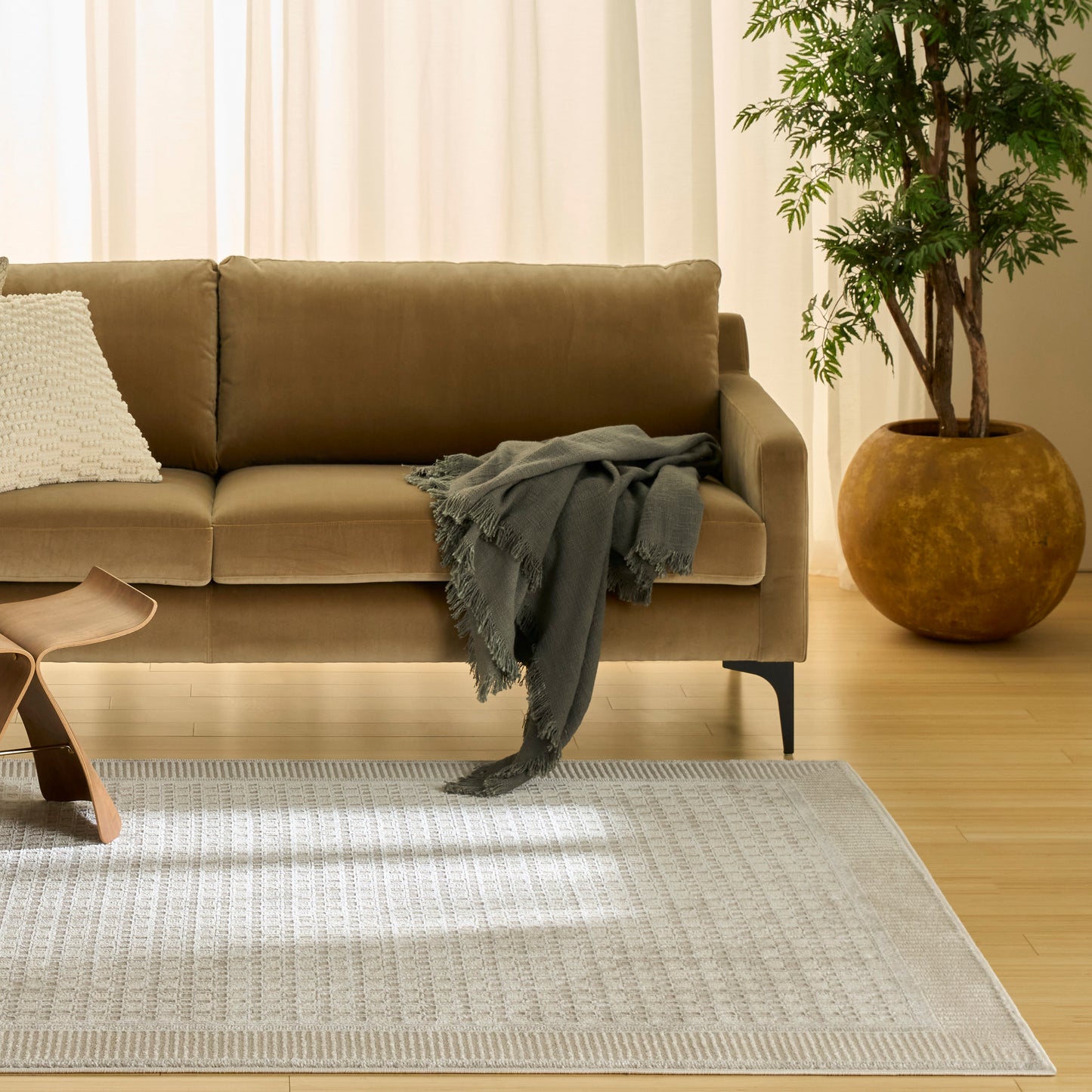 Nourison Nordic 4' x 6' Beige Modern Indoor Rug