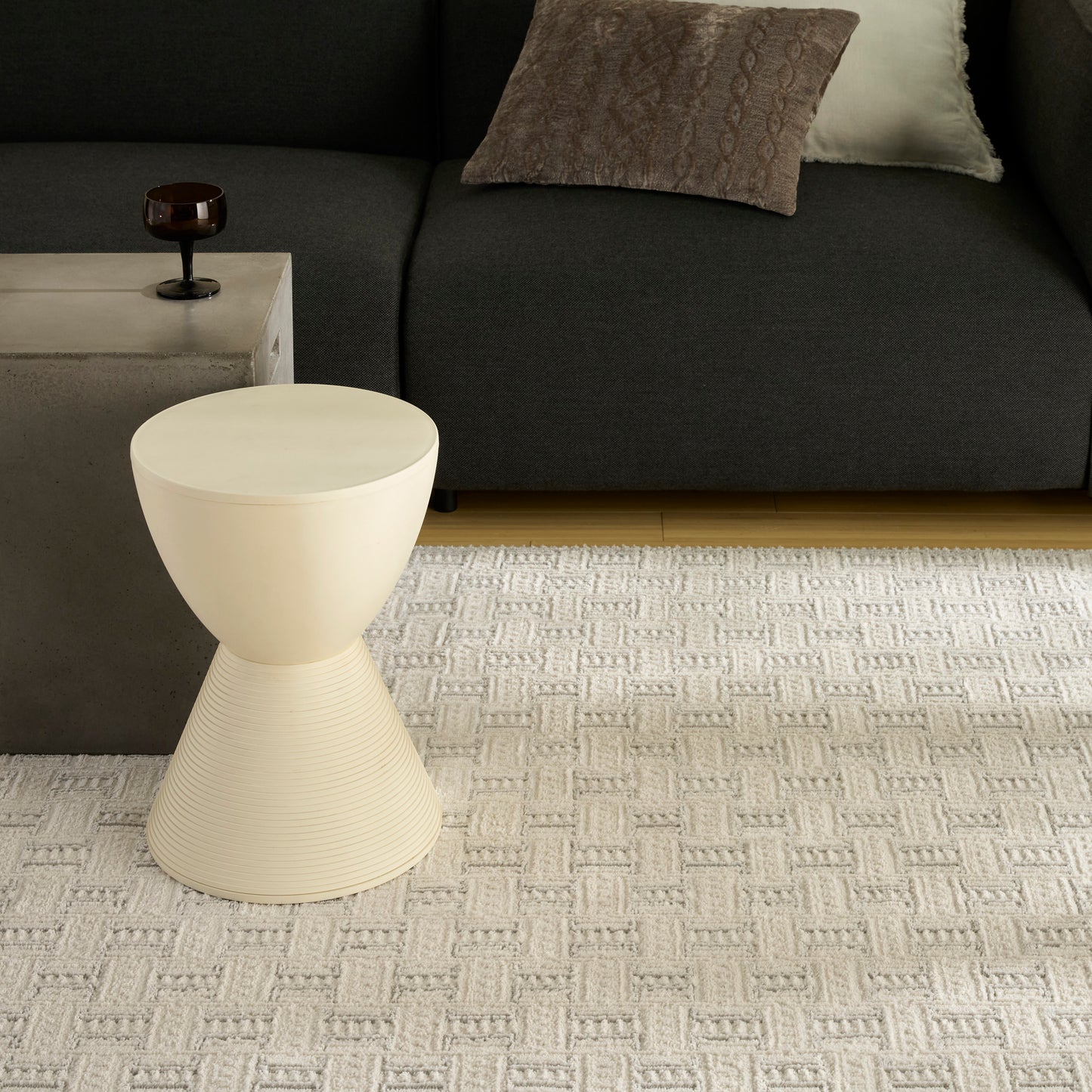 Nourison Nordic 4' x 6' Ivory Grey Scandinavian Indoor Rug