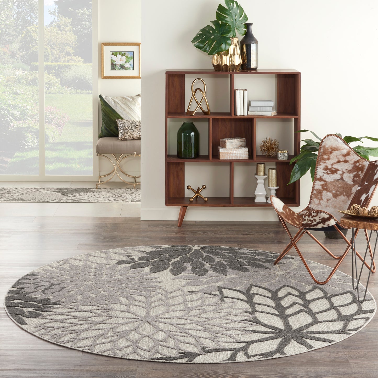 Nourison Aloha 7'10" x Round Silver Grey Tropical Rug