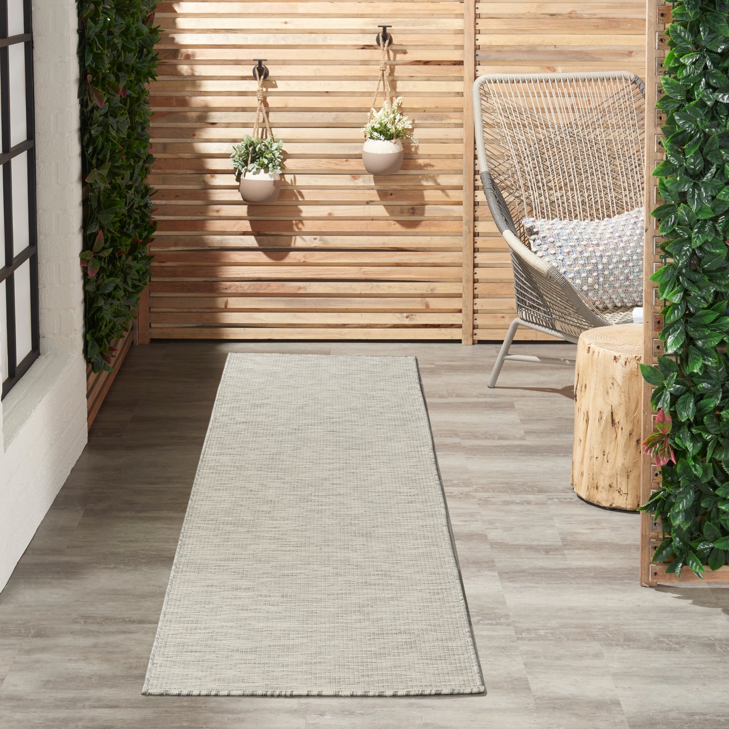 Nourison Positano 2' x 6' Light Grey Modern Rug