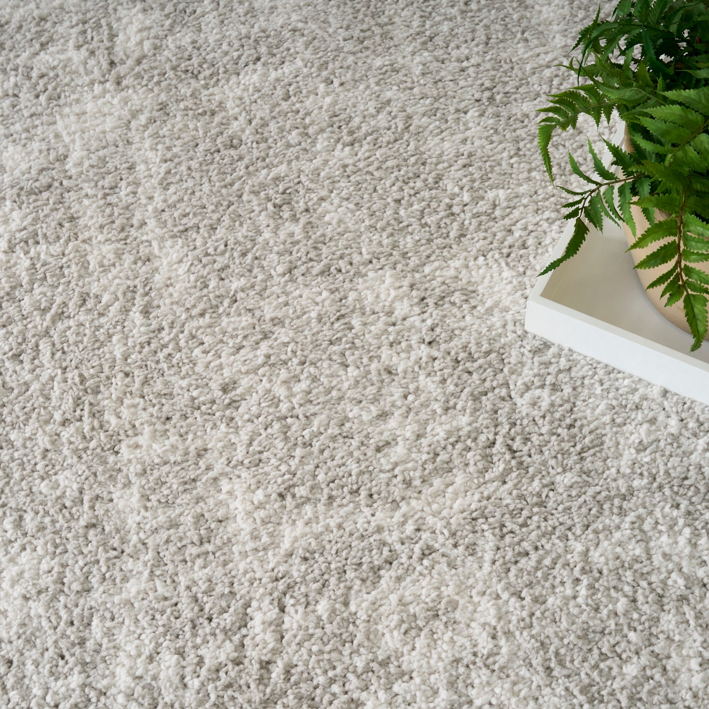 Nourison Modern Shag 7'10" x 9'10" Grey Ivory Modern Indoor Rug