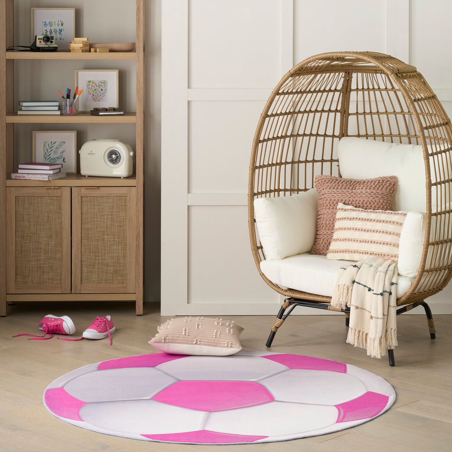Nourison Imagination 5' x Round Pink Kids Indoor Rug