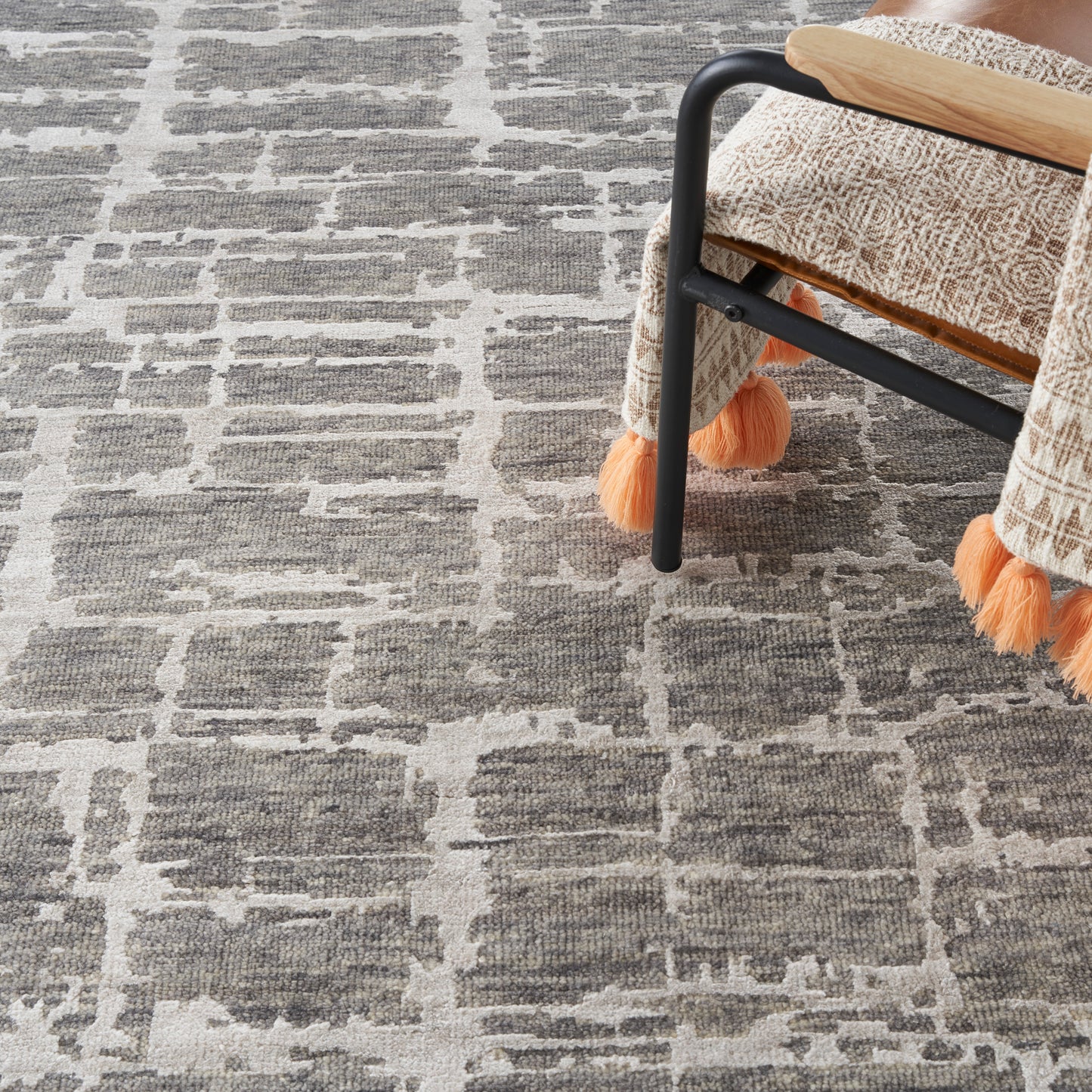 Nourison Luna 8'6" x 11'6" Grey Silver Modern Indoor Rug