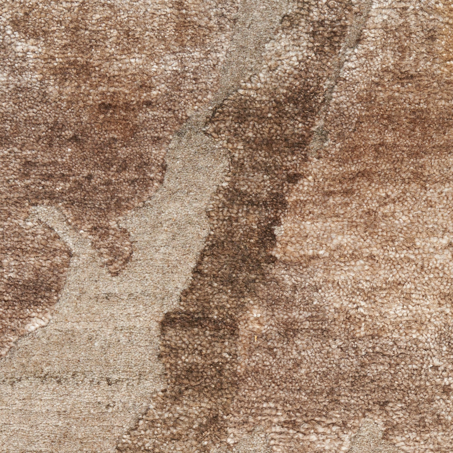 Nourison Silk Shadows 9'9" x 13'9" Beige Silver Modern Indoor Rug