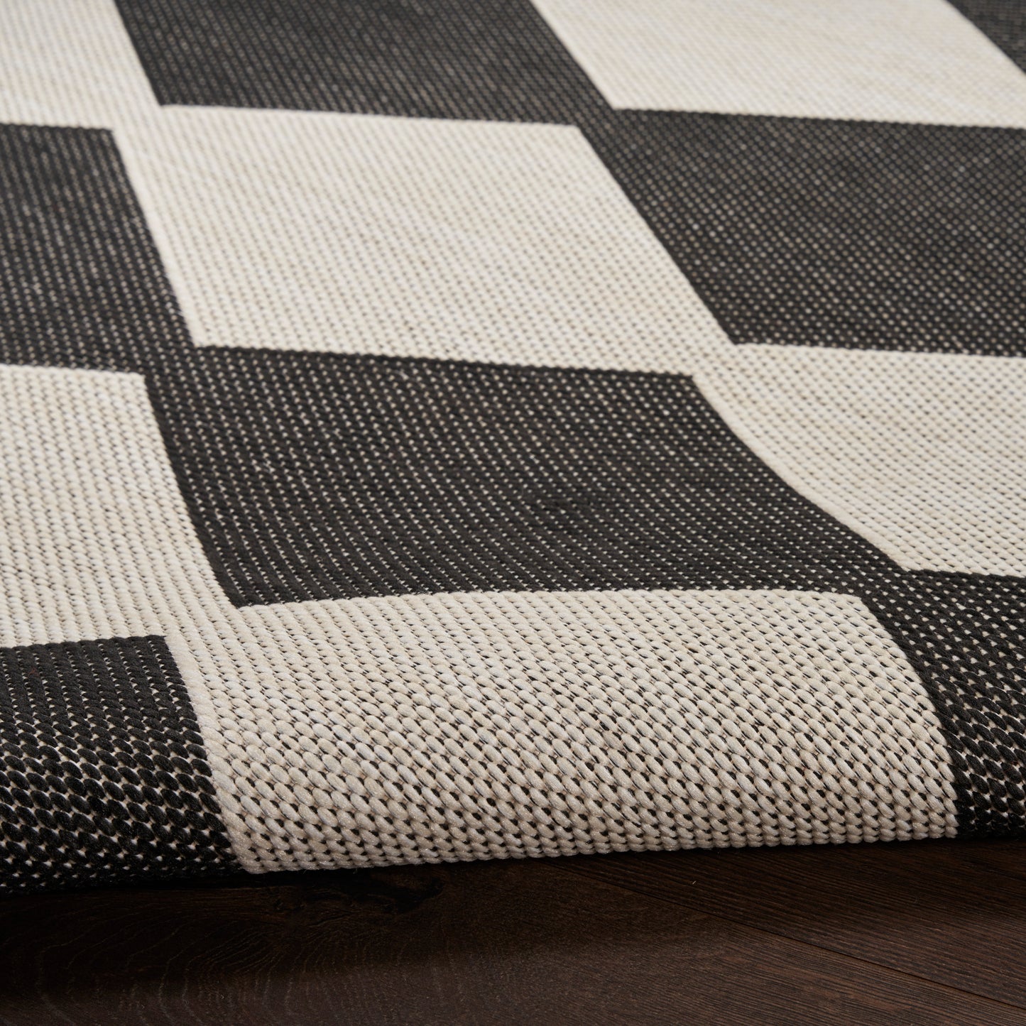 Nourison Positano 7' x 10' Black Modern Rug