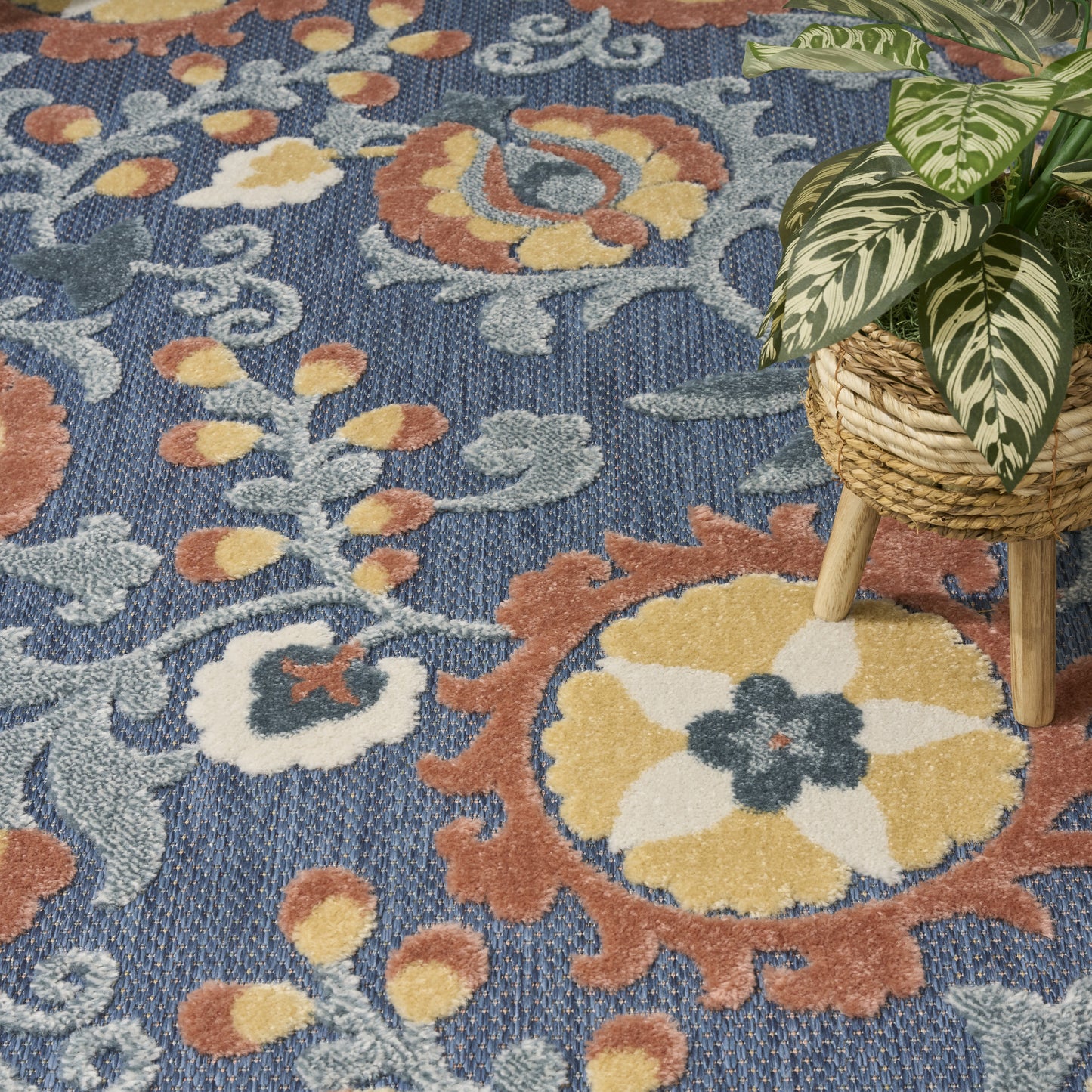 Nourison Aloha 7'10" x 10'6" Blue Rose Farmhouse Rug