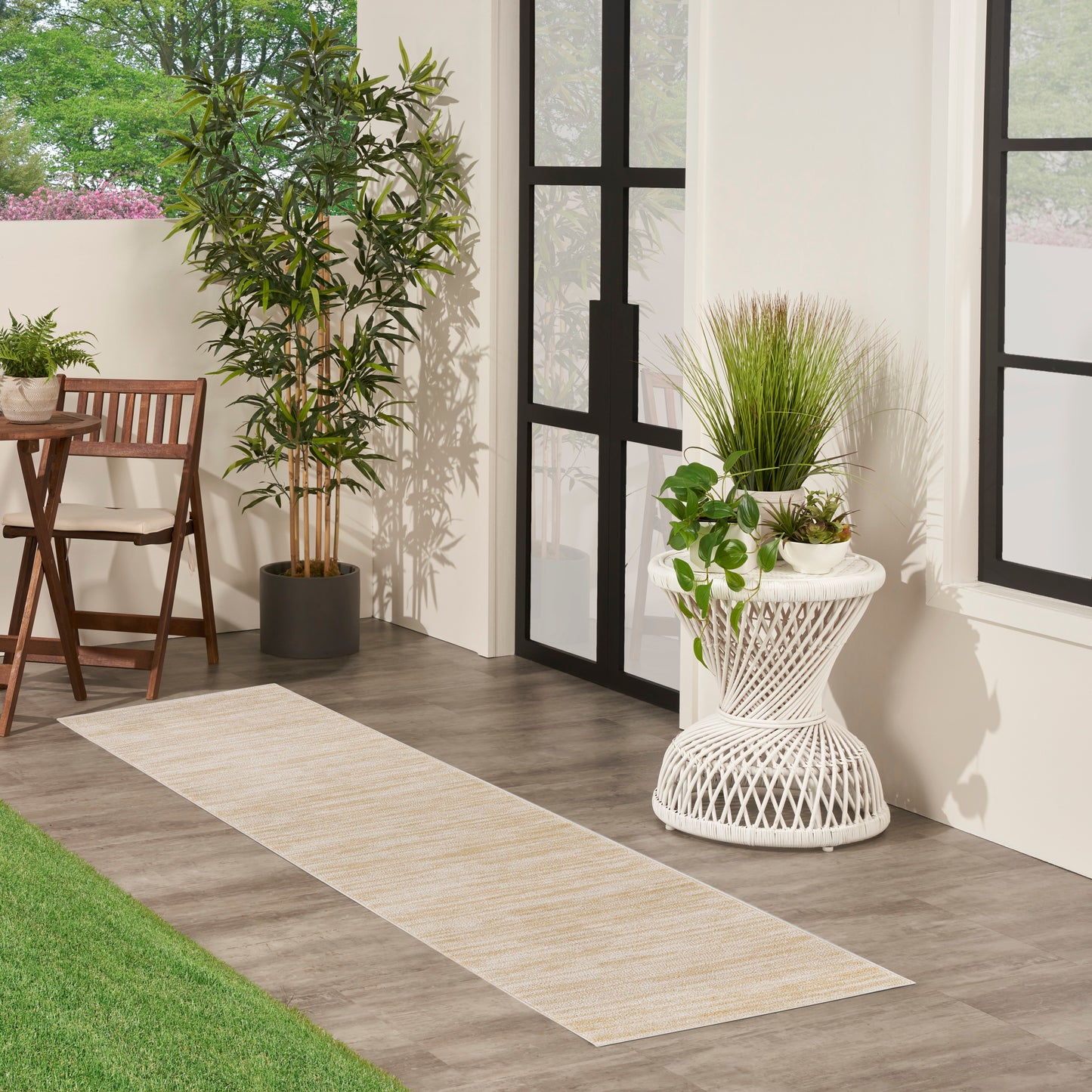 Nourison Nourison Essentials 2'2" x 10' Ivory Gold Outdoor Rug
