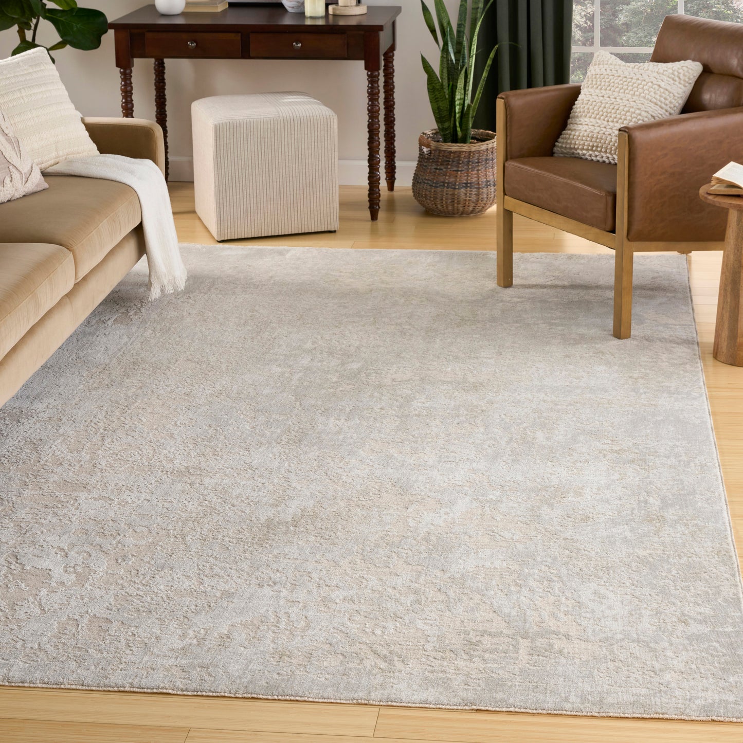 Nourison Envy 5'3" x 7'10" Ivory Grey Modern Indoor Rug