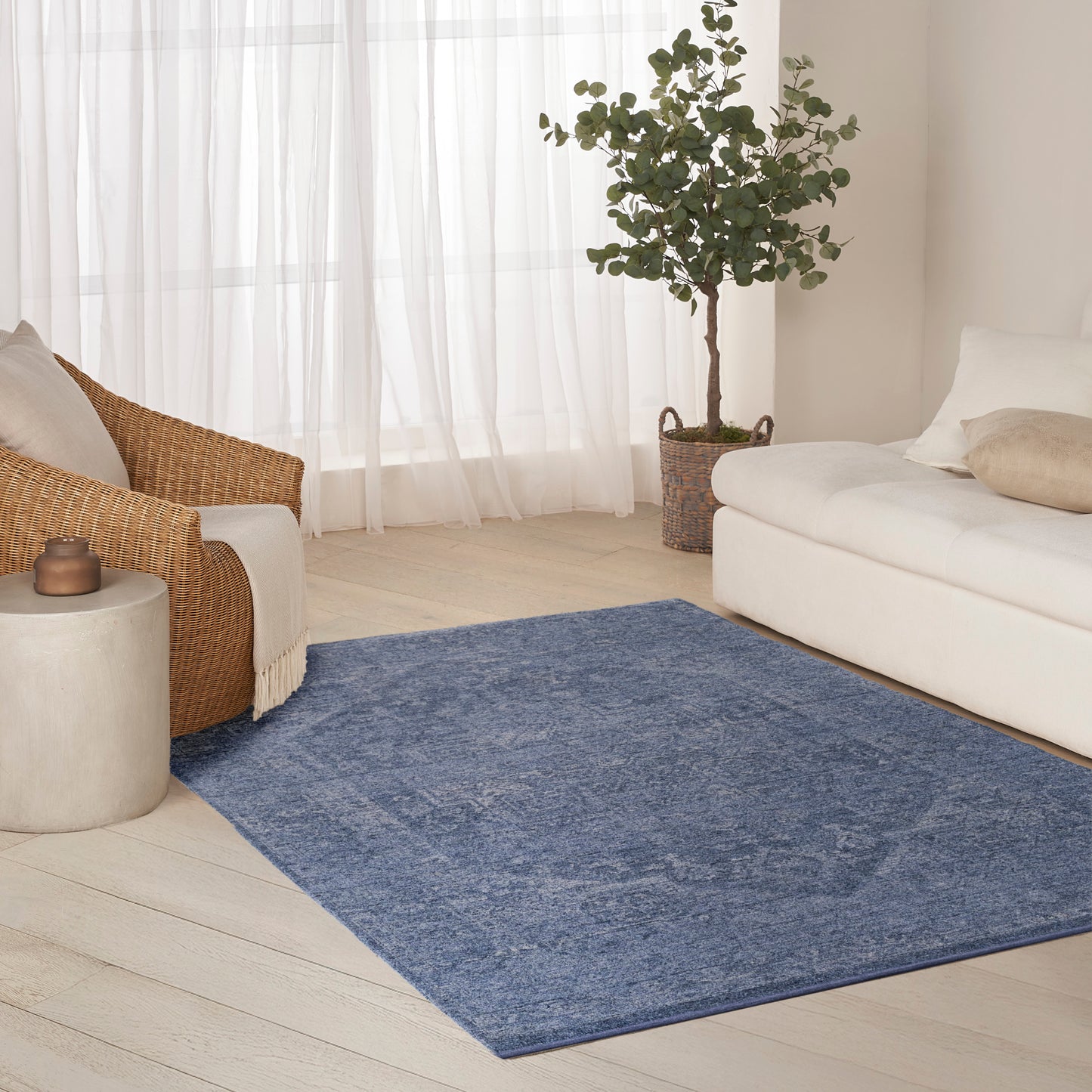 DKNY Pure Shades 5'3" x 7'8" Blue Vintage Indoor Rug
