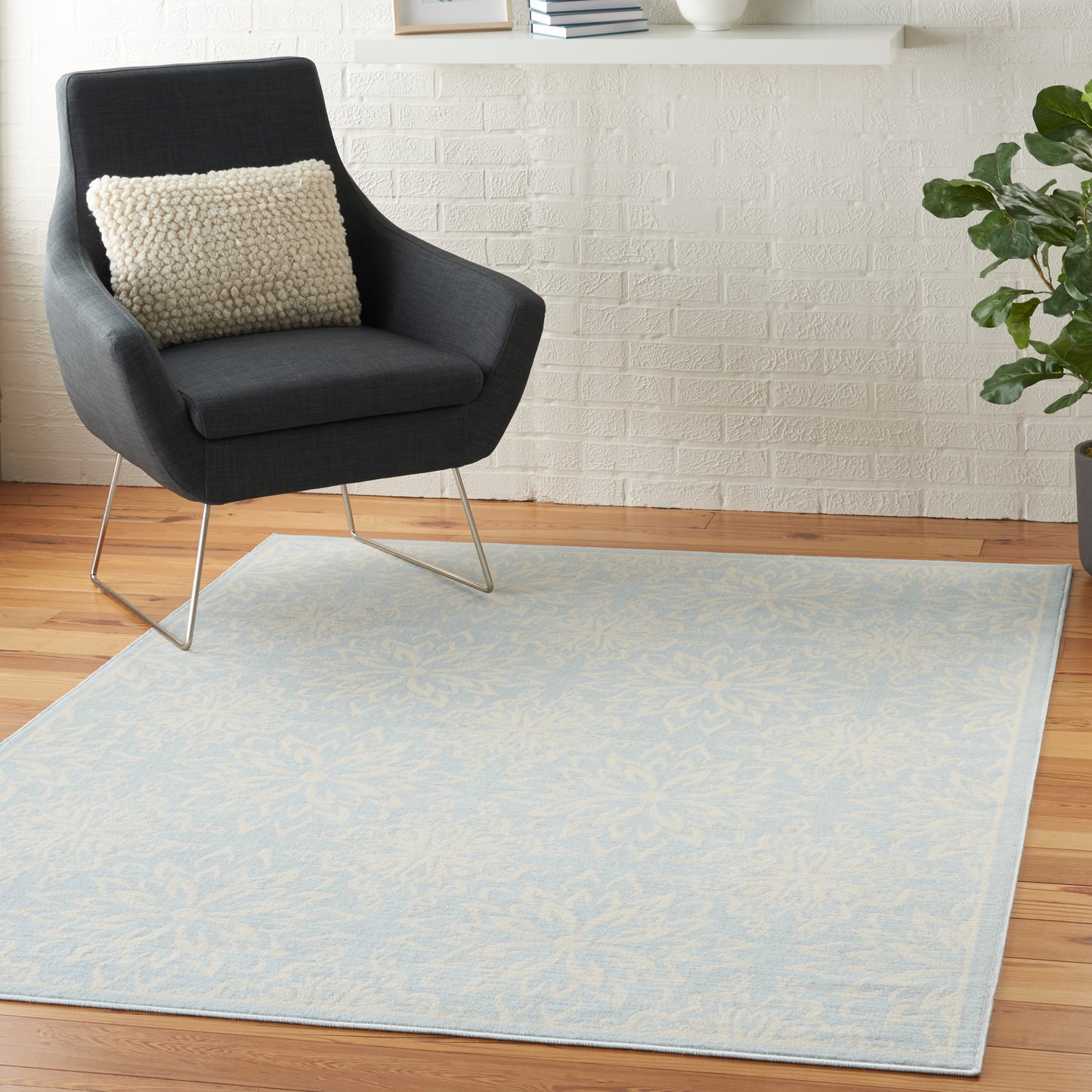 Nourison Jubilant 5'3" x 7'3" Ivory/Light Blue Farmhouse Indoor Rug