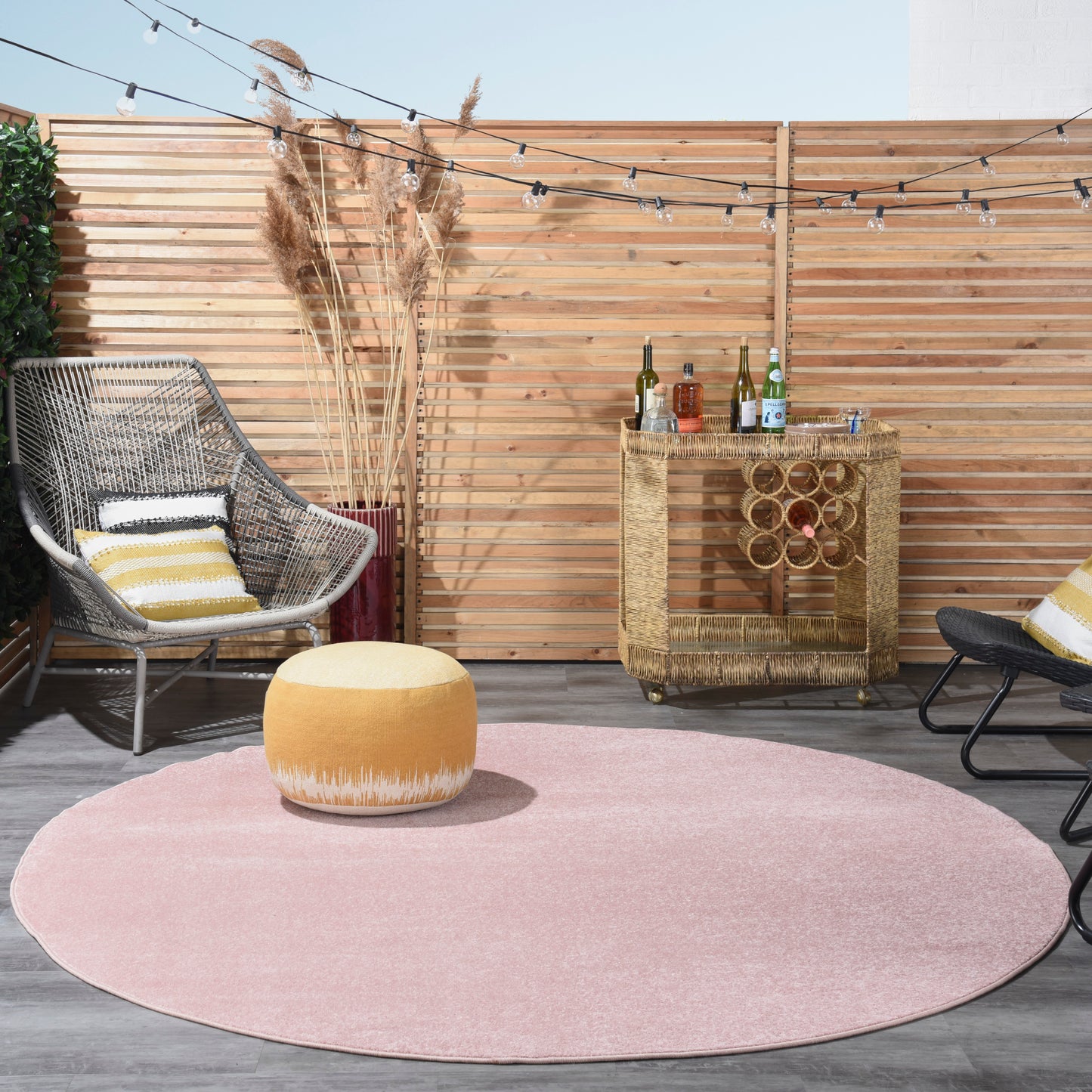 Nourison Nourison Essentials 8' x Round Pink Outdoor Rug