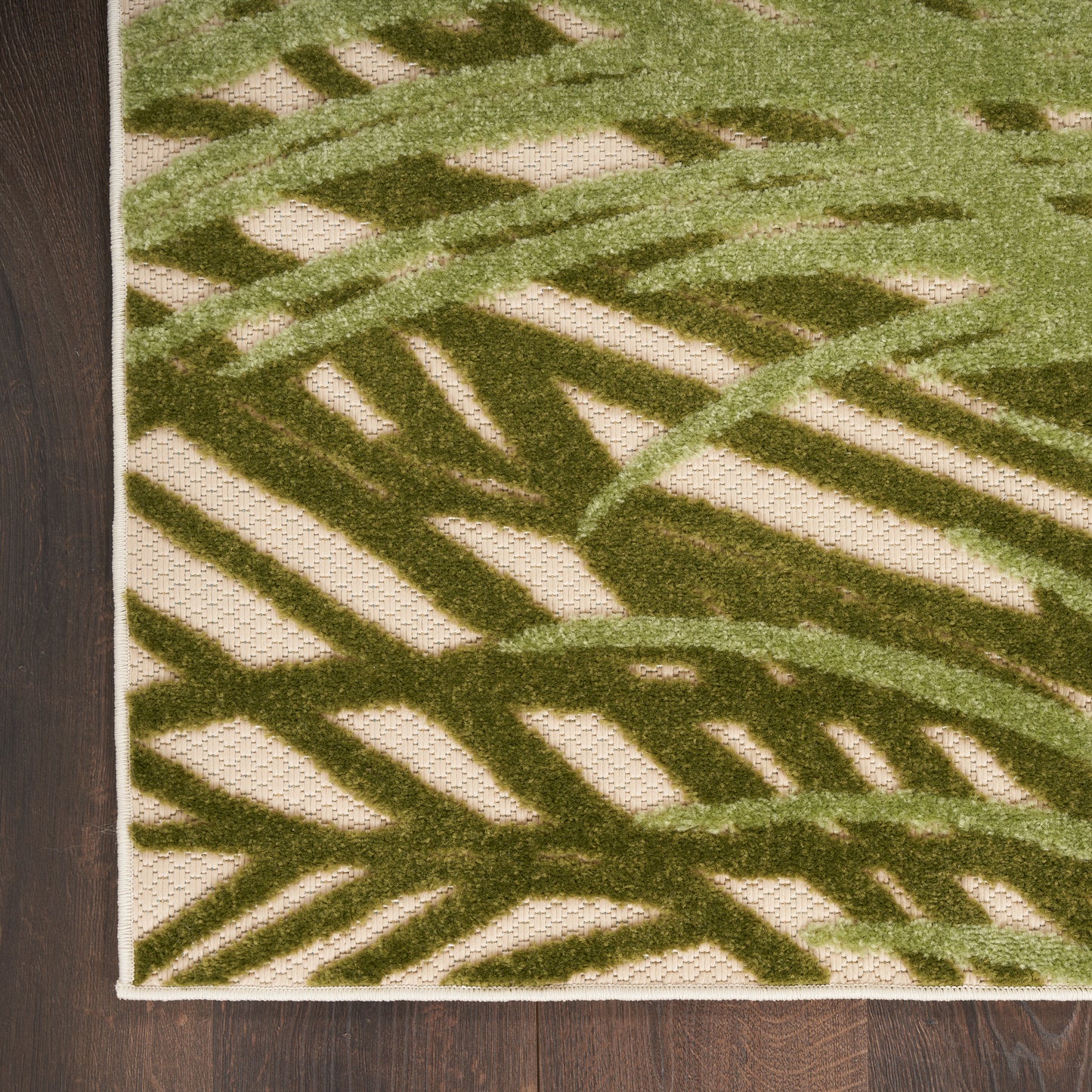 Nourison Aloha 3'6" x 5'6" Ivory Green Outdoor Rug