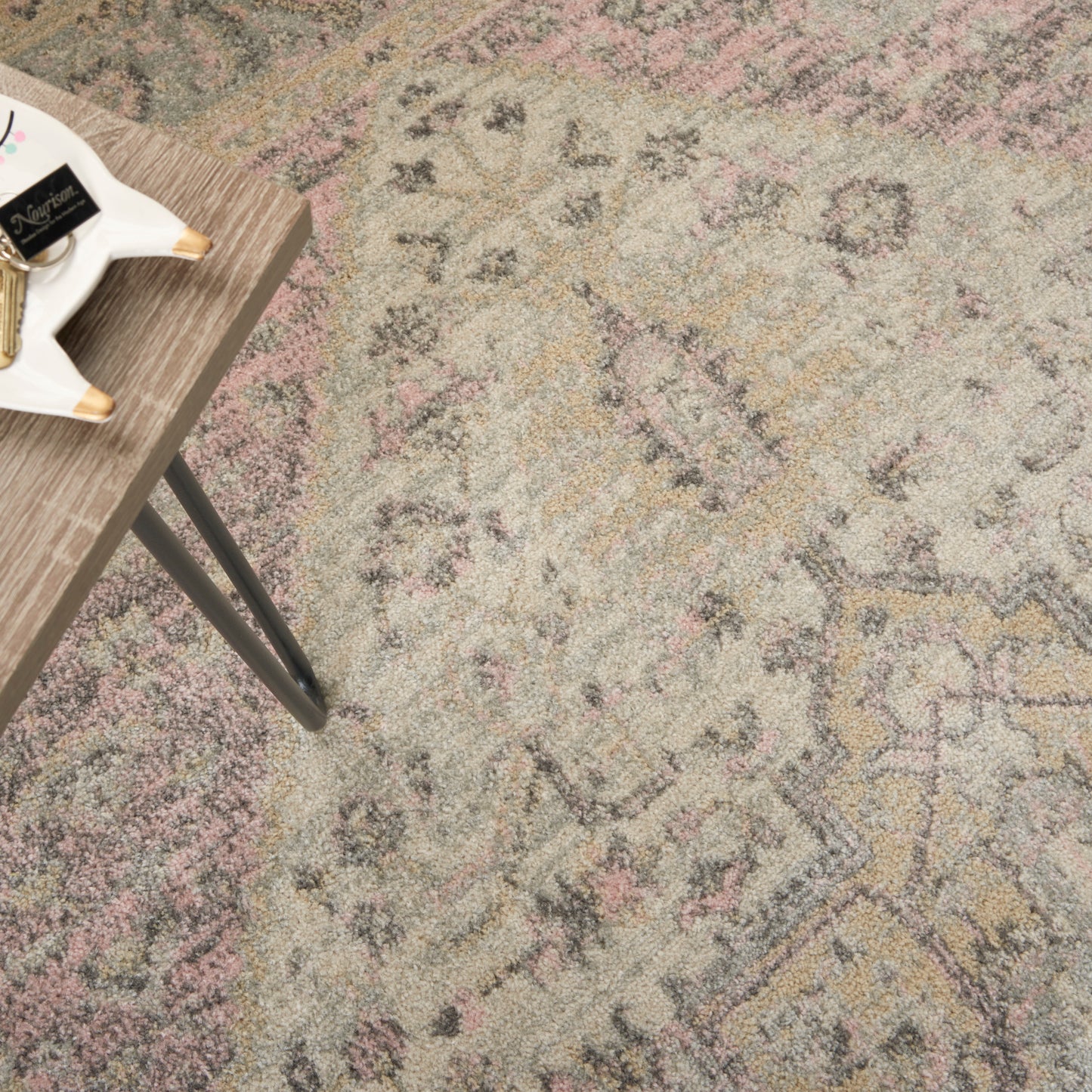 Nourison Tranquil 4' x 6' Ivory/Pink Vintage Indoor Rug