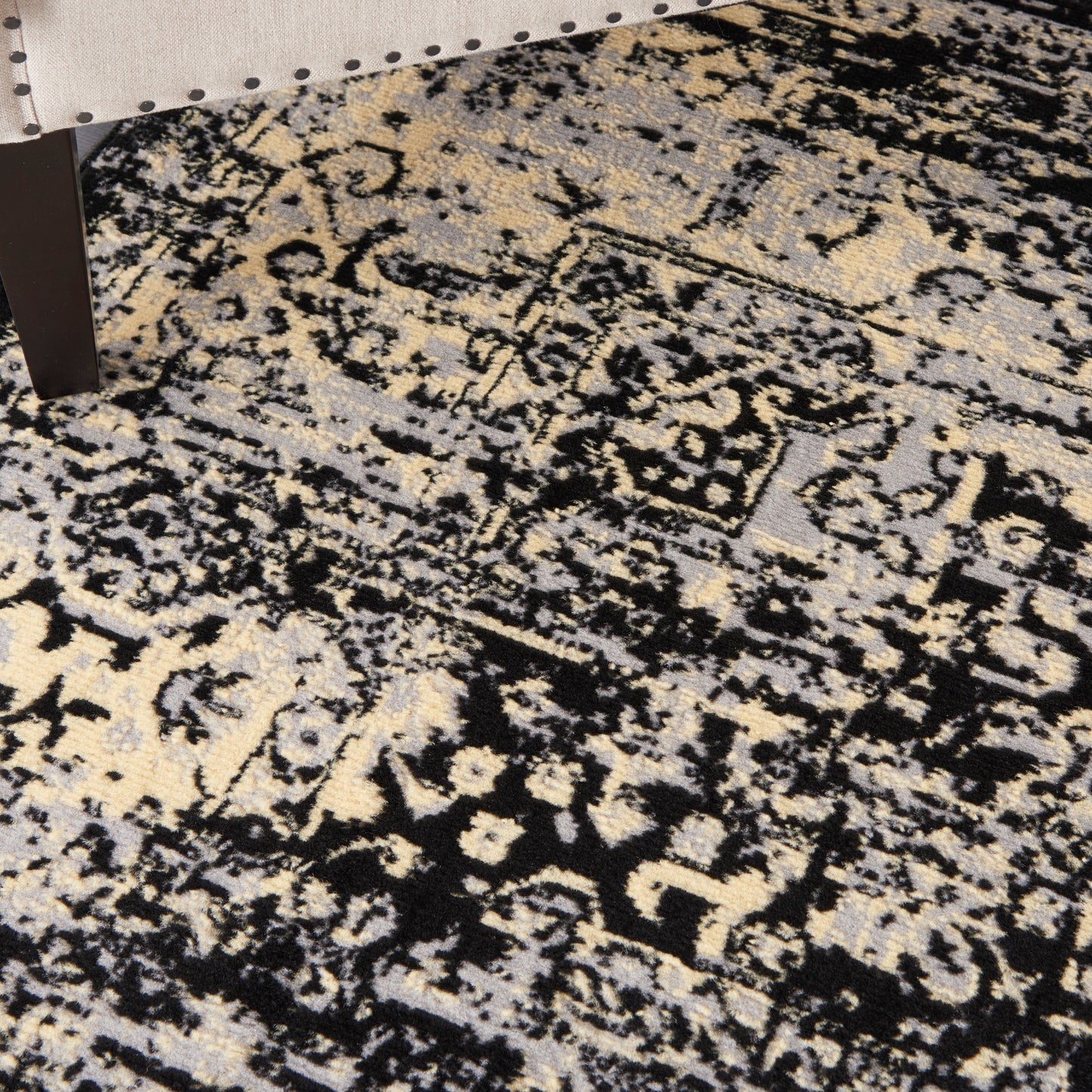 Nourison Grafix 7' x 10' Black Vintage Indoor Rug