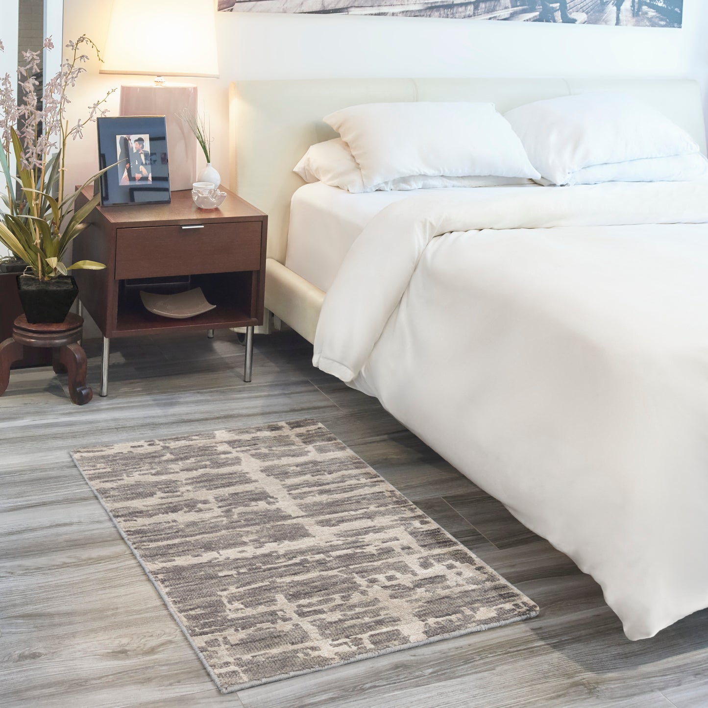 Nourison Luna 2' x 3' Grey Silver Modern Indoor Rug