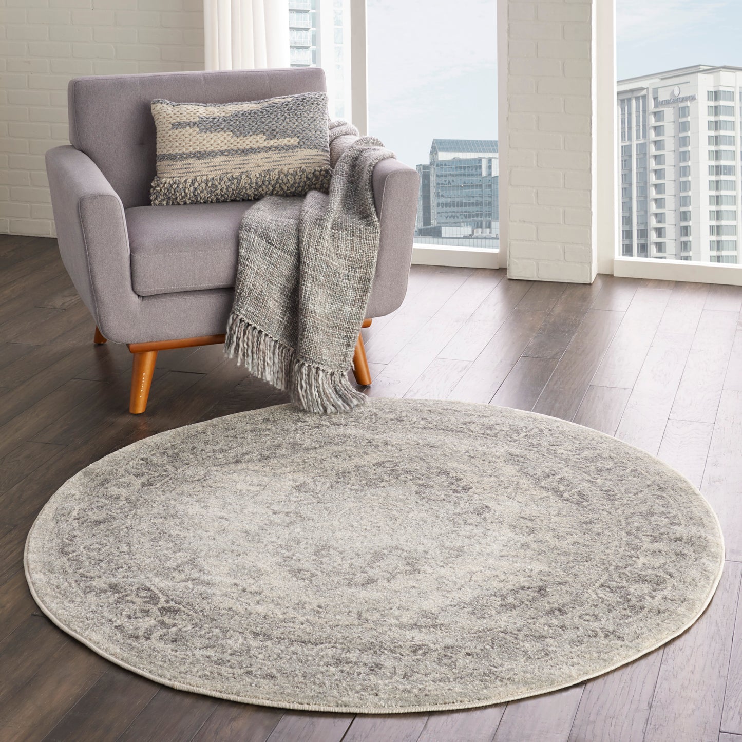 Nourison Tranquil 4' x Round Ivory/Grey Vintage Indoor Rug