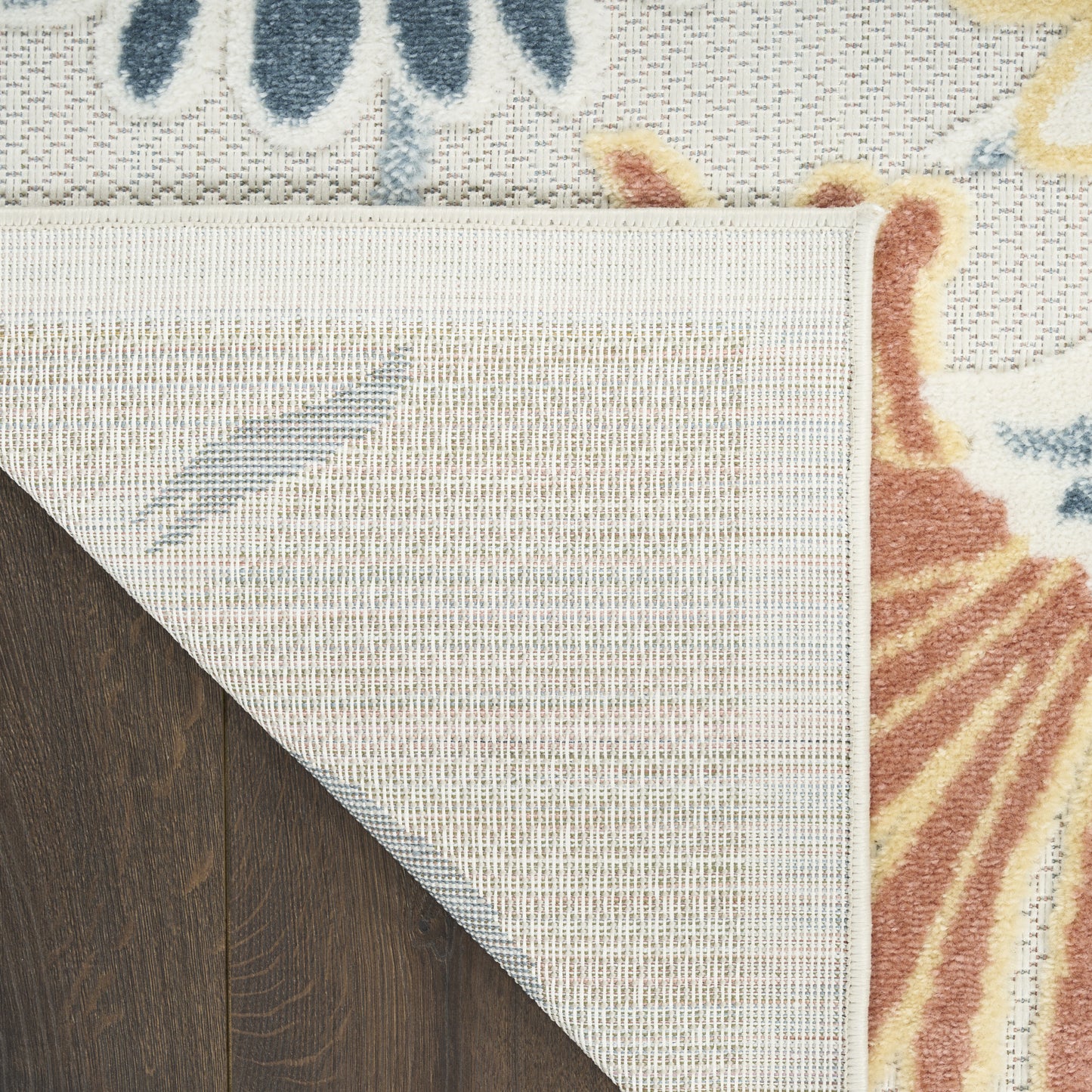 Nourison Aloha 2'8" x 4' Ivory Rose Outdoor Rug