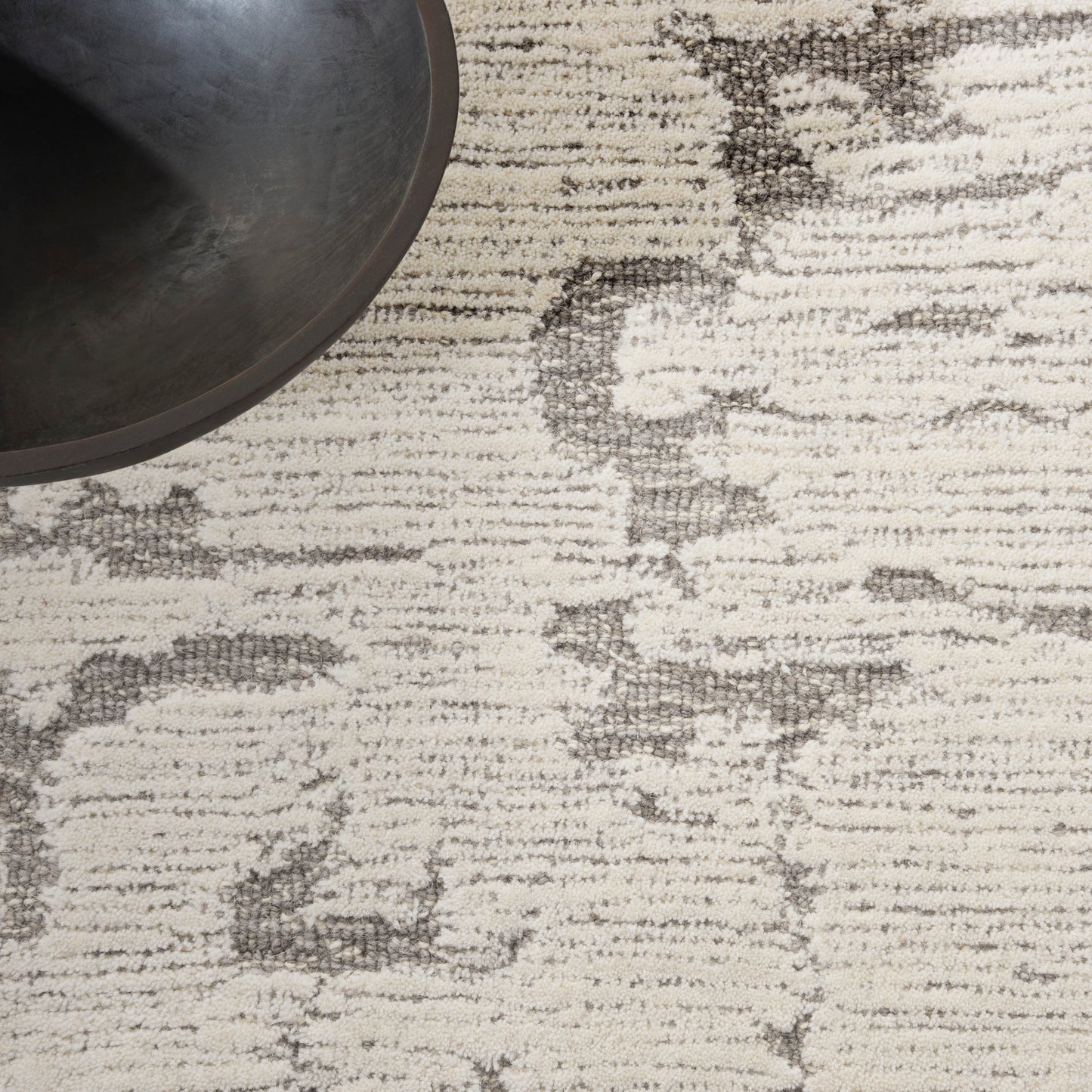 Calvin Klein CK009 Sculptural 5'3" x 7'3" Grey Modern Indoor Rug