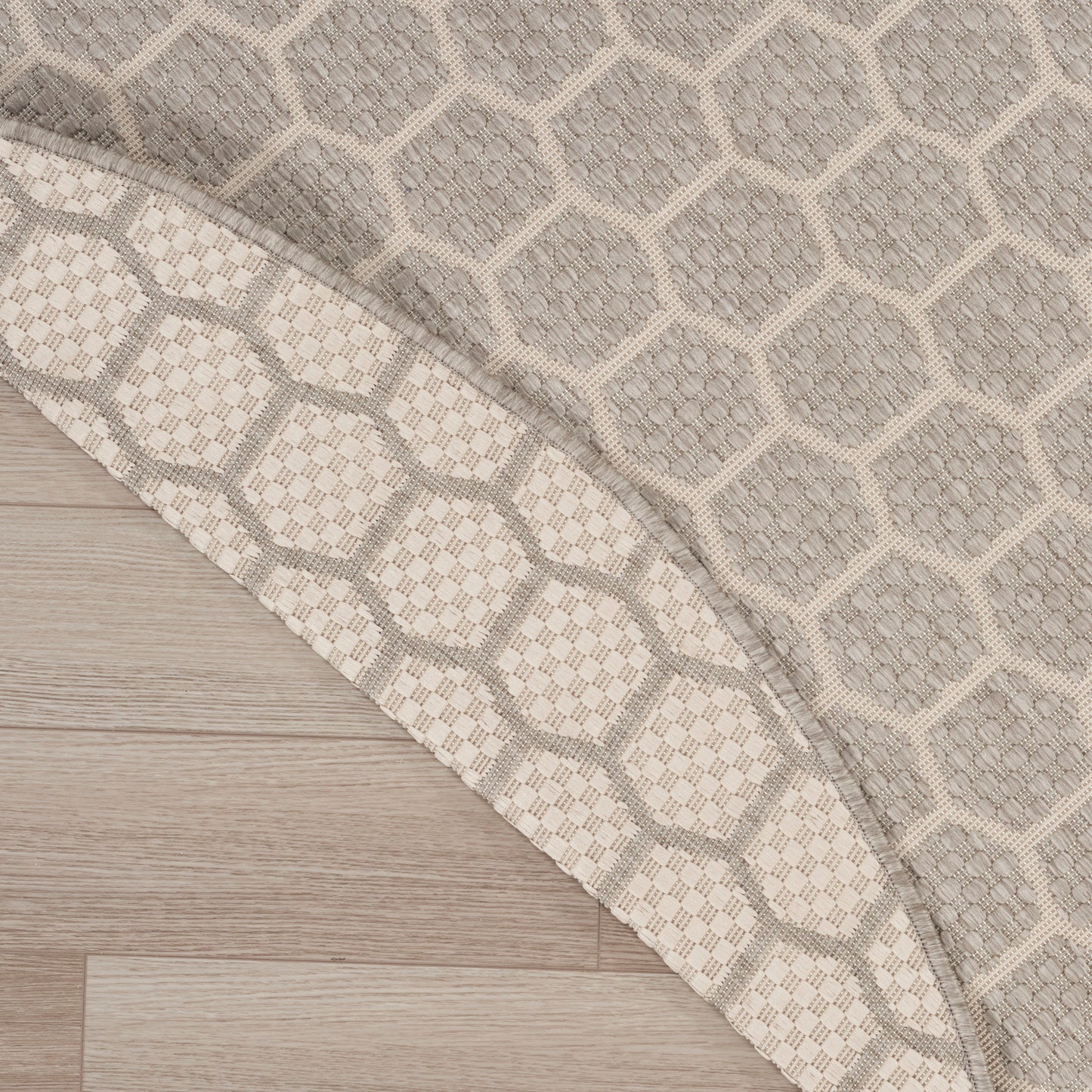 Nourison Twist Reversible 8' x Round Grey Modern Rug