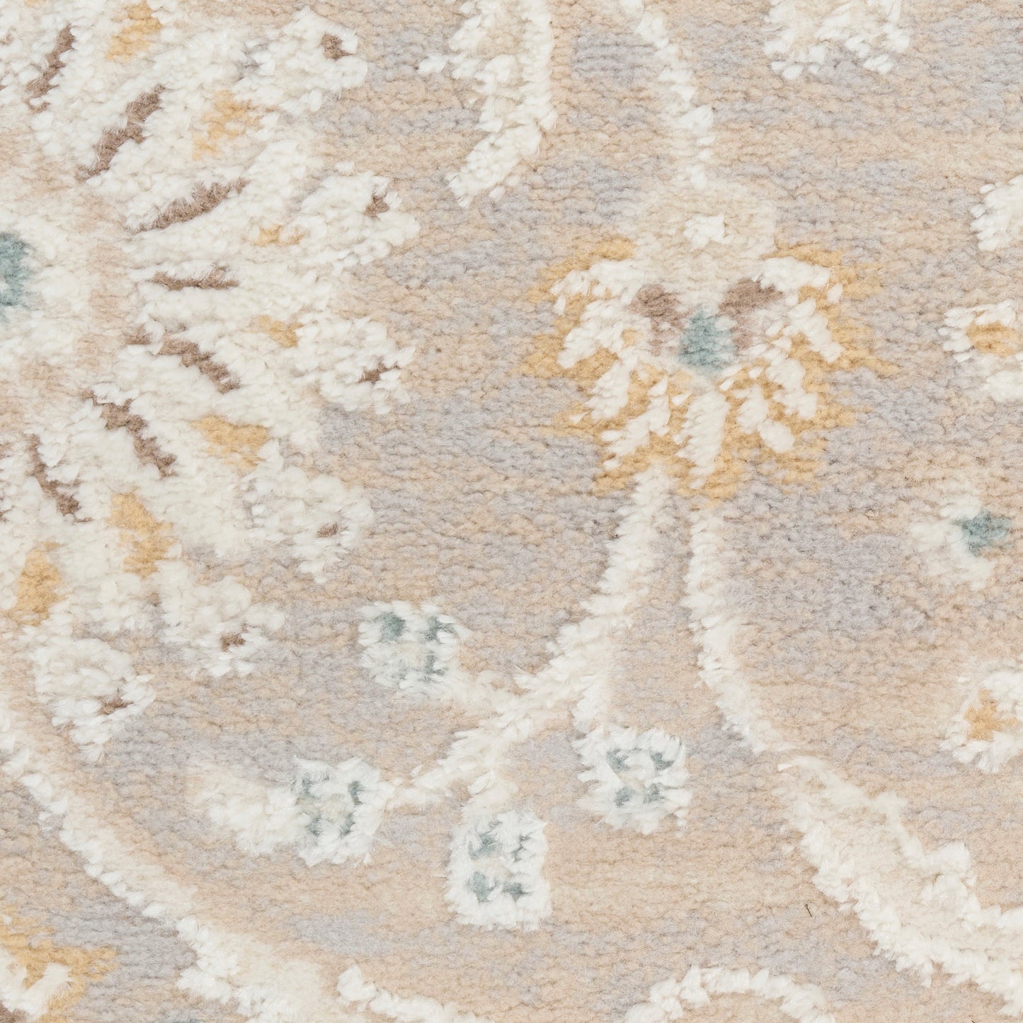 Nourison Isla 5'3" x 7' Light Grey Vintage Indoor Rug
