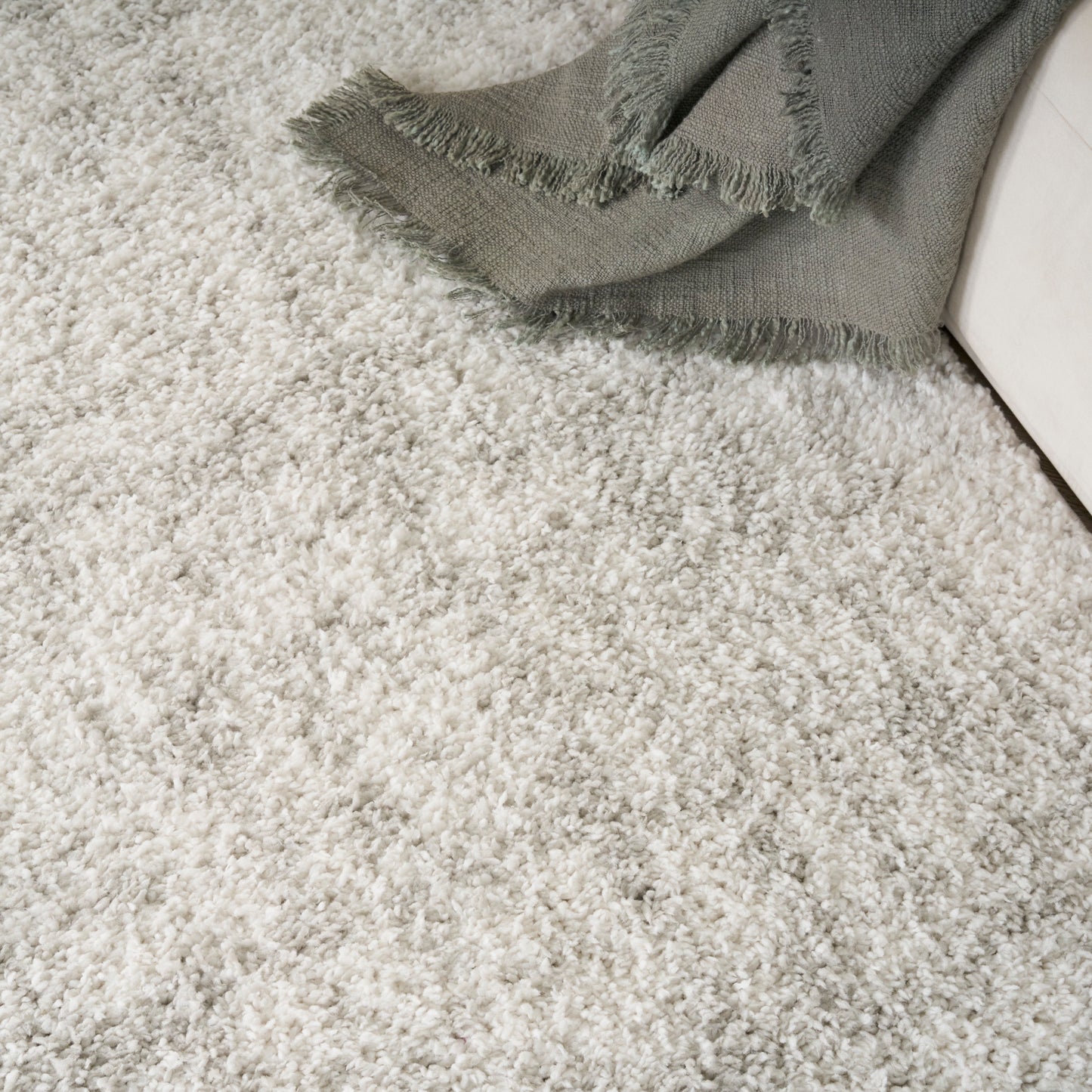 Nourison Modern Shag 7'10" x 9'10" Ivory Grey Modern Indoor Rug