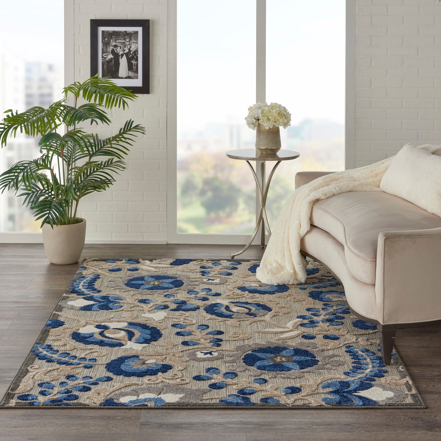 Nourison Aloha 6' x 9' Natural Blue Farmhouse Rug
