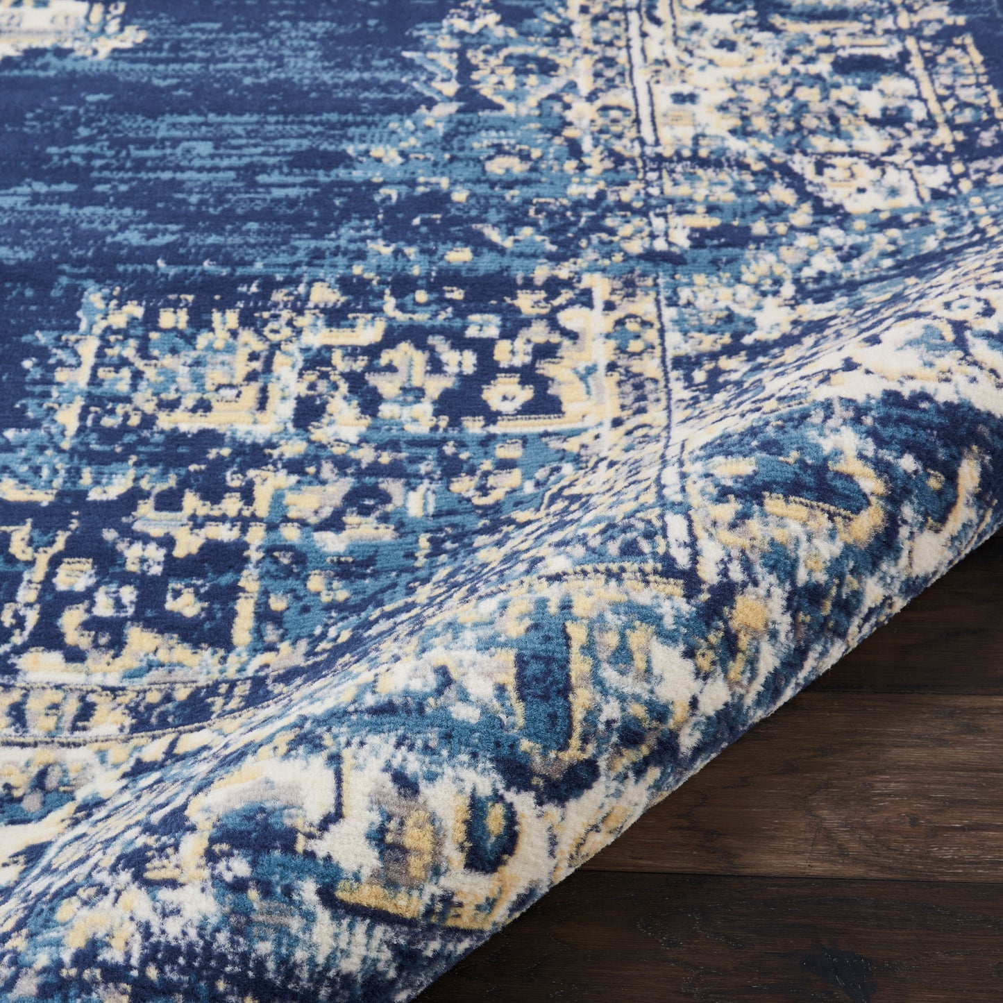 Nourison Grafix 2' x 4' Navy Blue Vintage Indoor Rug