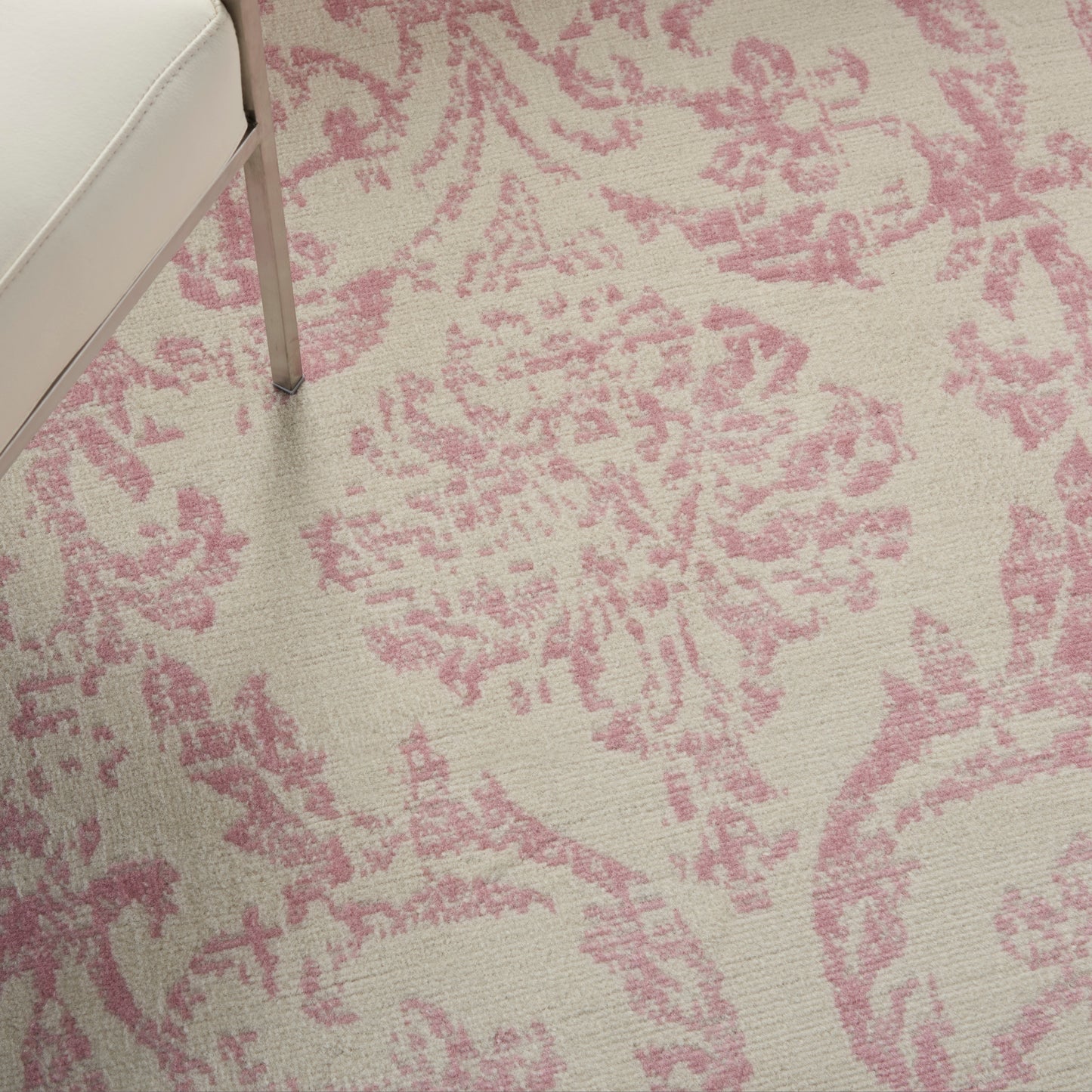 Nourison Jubilant 4' x 6' Ivory Pink Vintage Indoor Rug